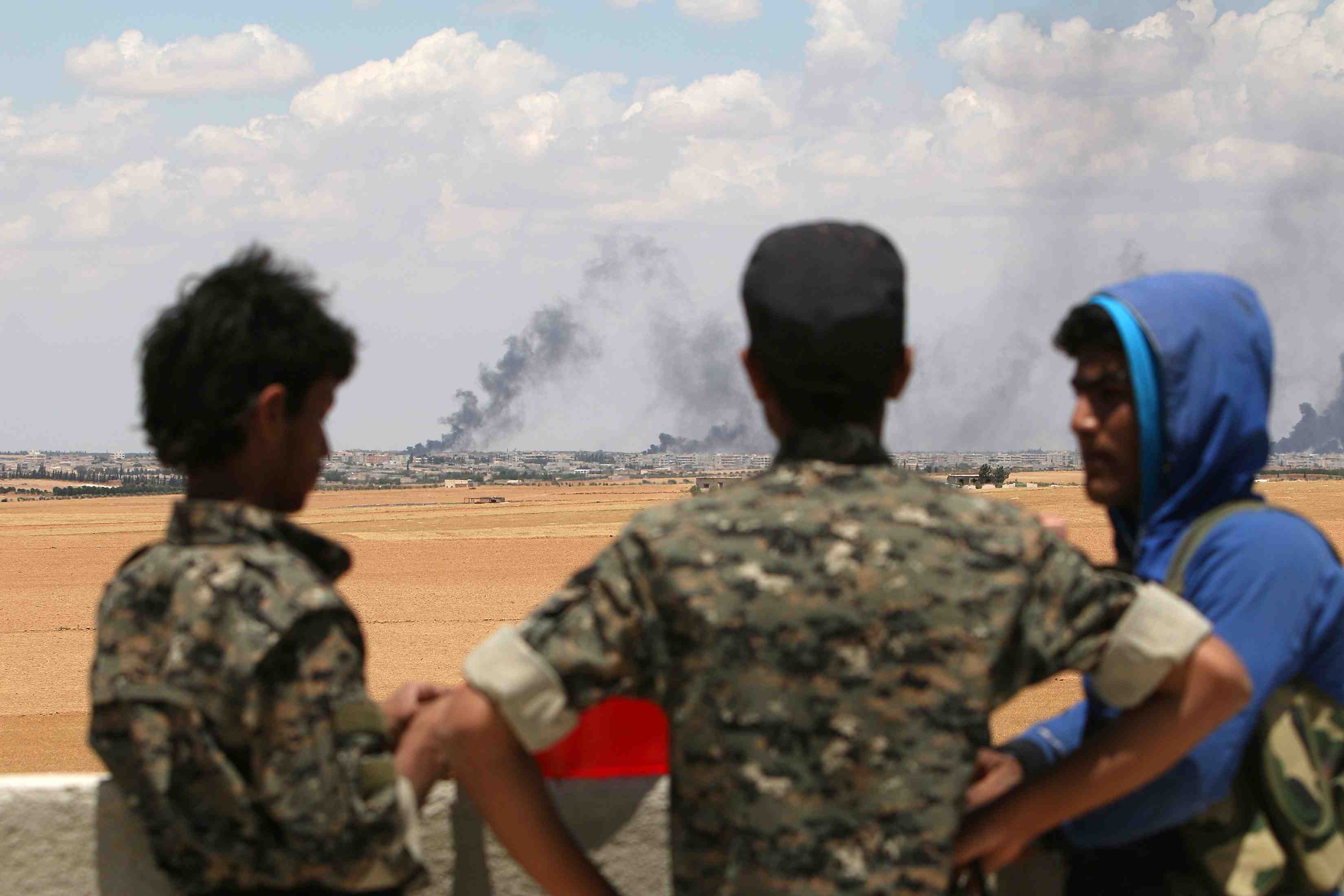 Siege total autour de manbij