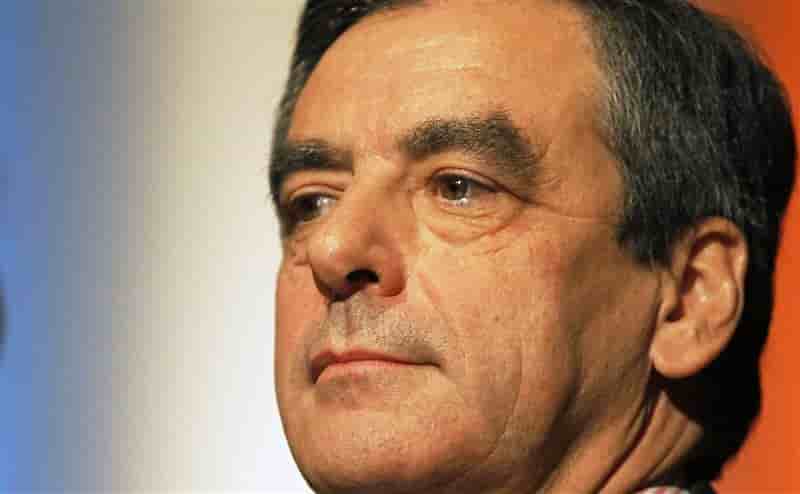FRANÇOIS FILLON DEMANDE À ALAIN JUPPÉ DE PRENDRE PROVISOIREMENT LA TÊTE DE L'UMP