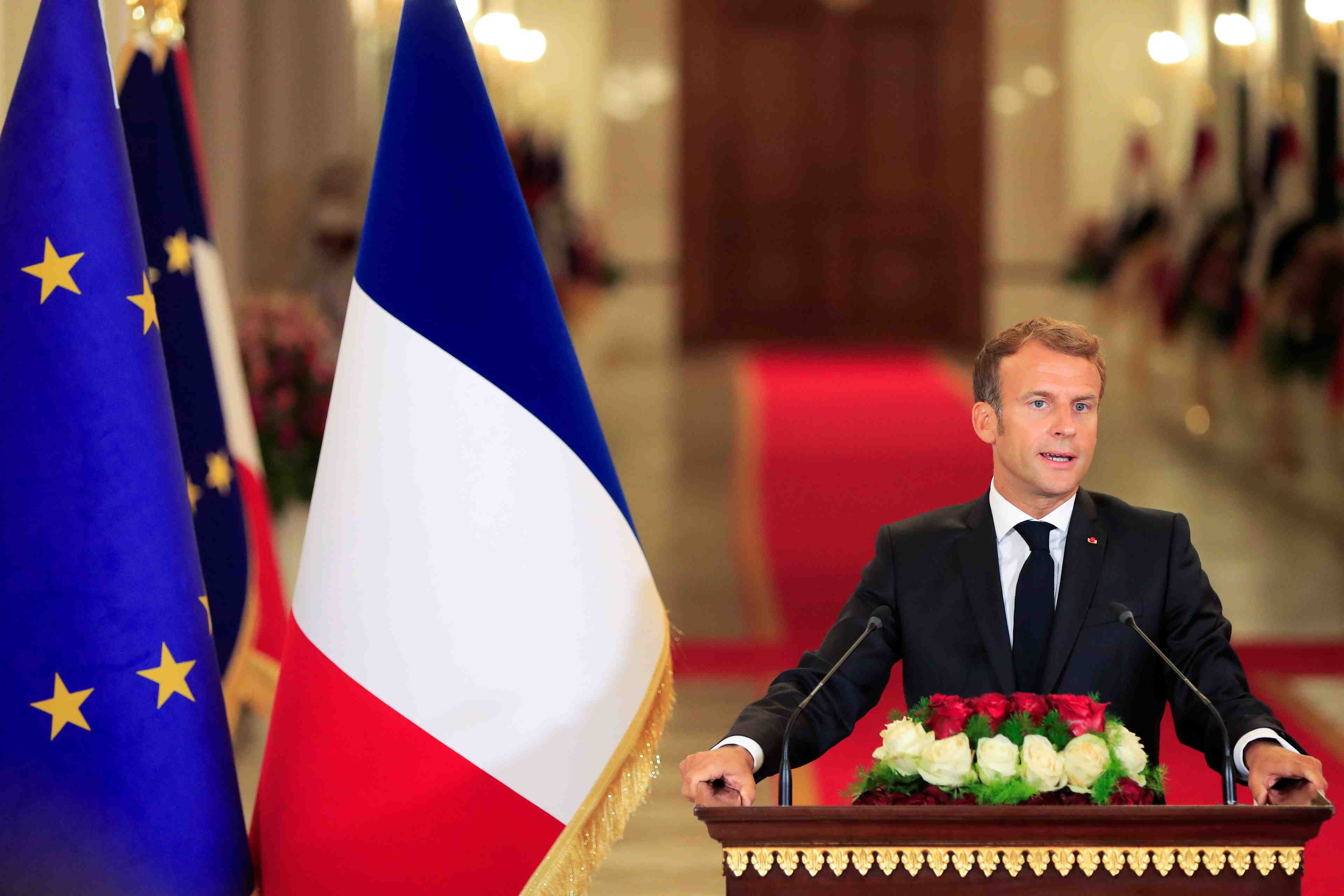 Afghanistan: macron fait etat de discussions avec les taliban sur les evacuations