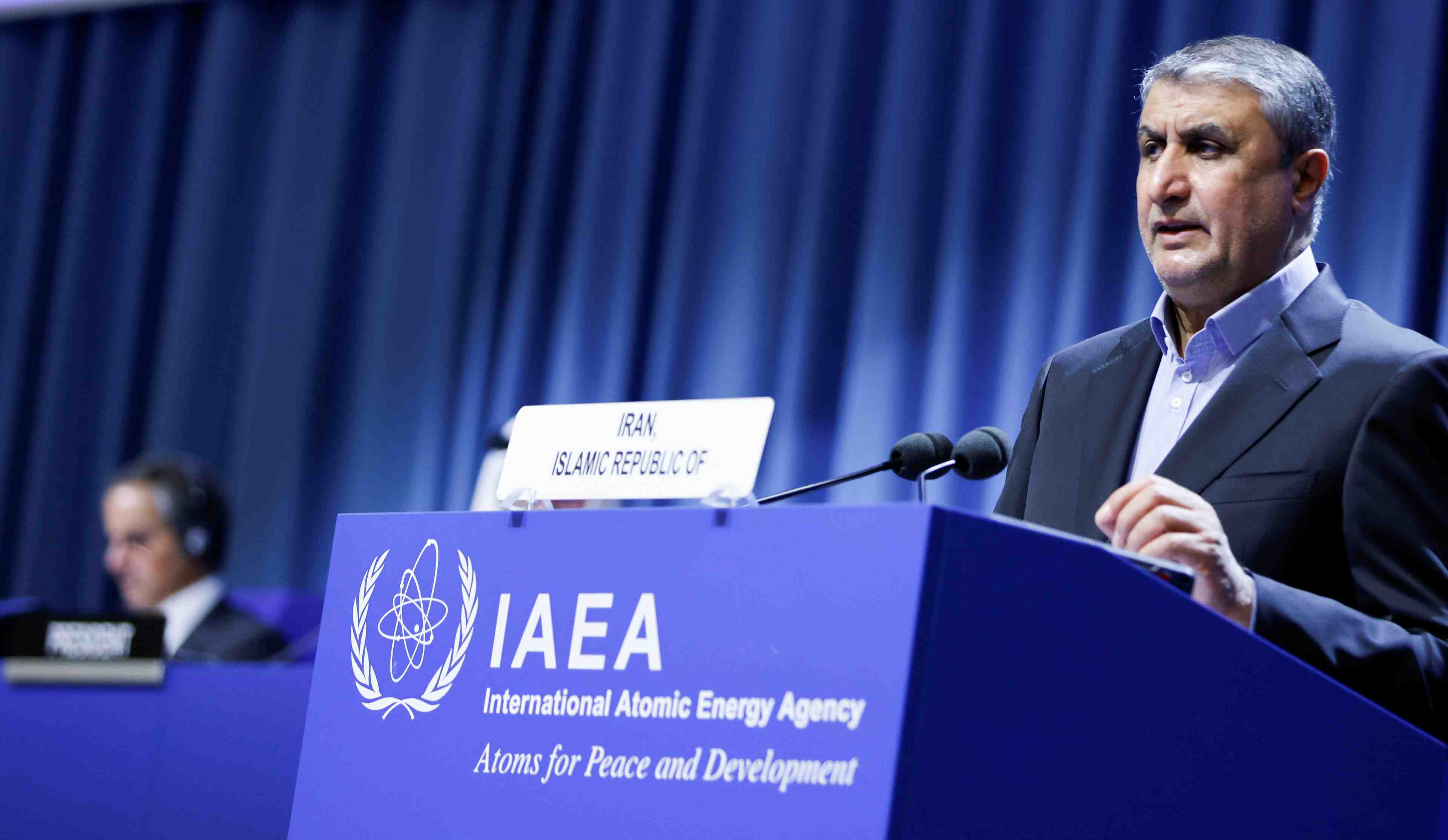 Iran: le vice-president eslami a moscou pour discuter de la cooperation nucleaire, rapporte ria