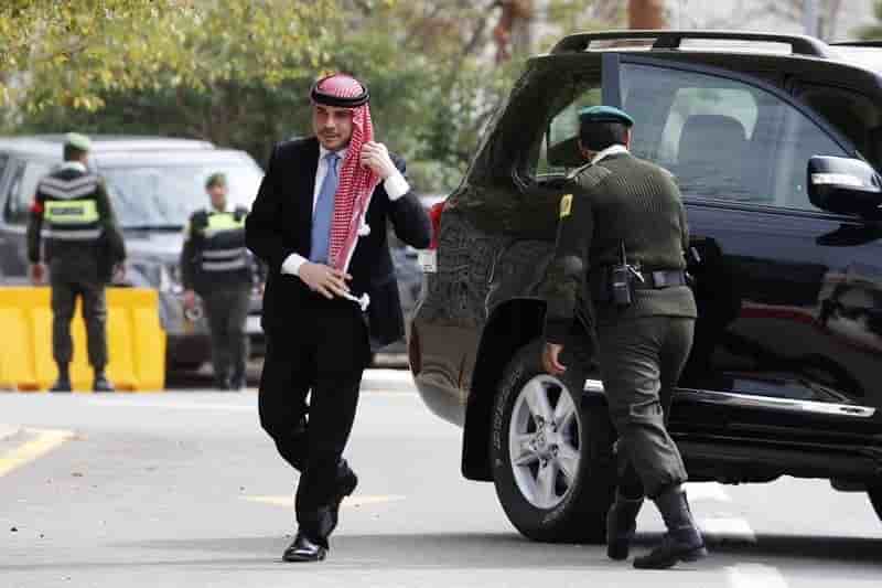 Le prince jordanien ali ben al hussein candidat a la presidence de la fifa