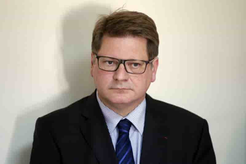 Un ex-directeur de la pj de paris en garde a vue