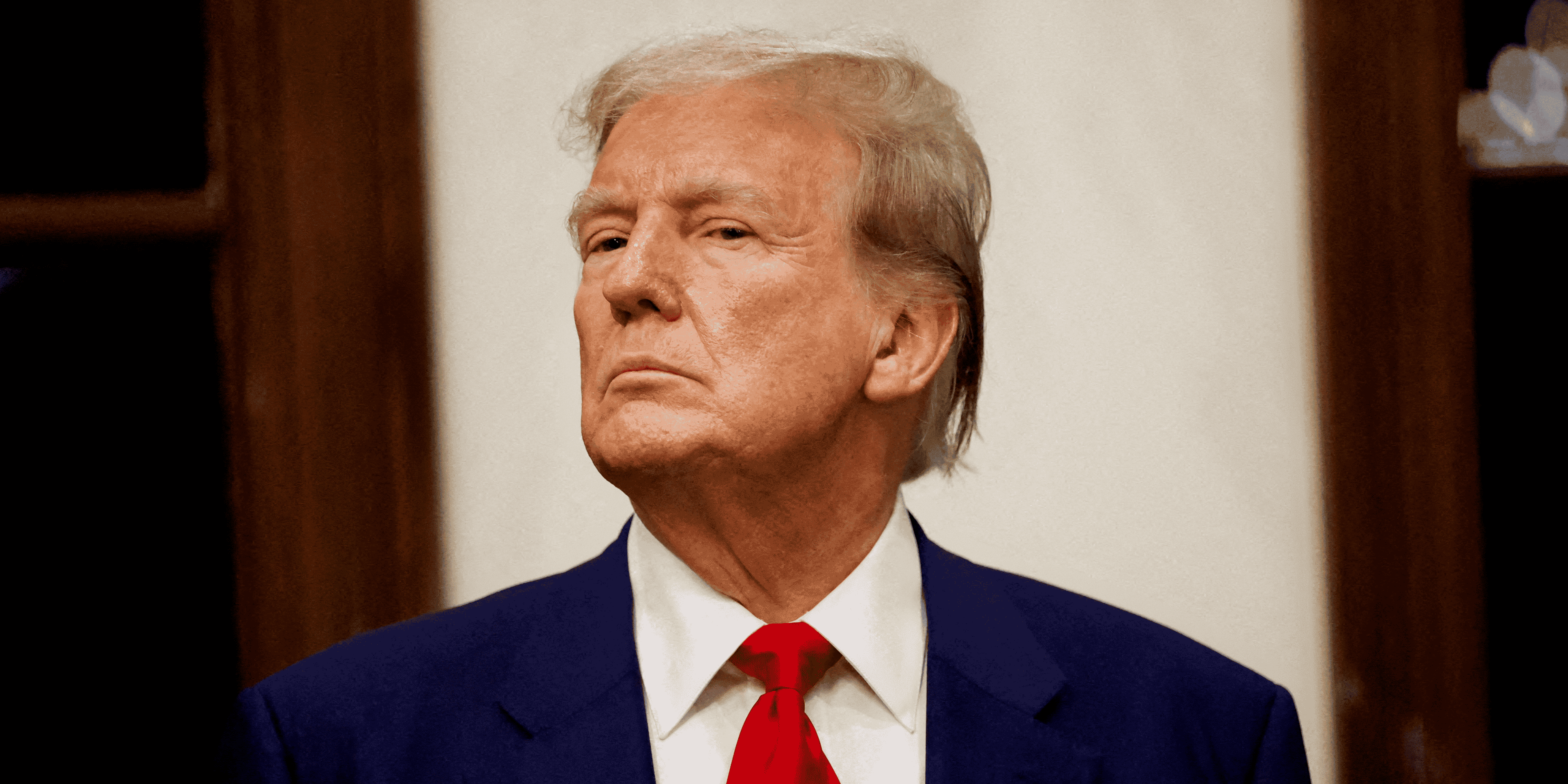 Le candidat republicain a l'election presidentielle et ancien president des etats-unis donald trump a son trump international golf club a west palm beach