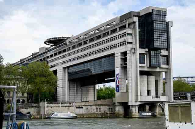 Le gouvernement a jusqu'ici communiqué autour d'un objectif d'économies de 20 milliards d'euros en 2025.