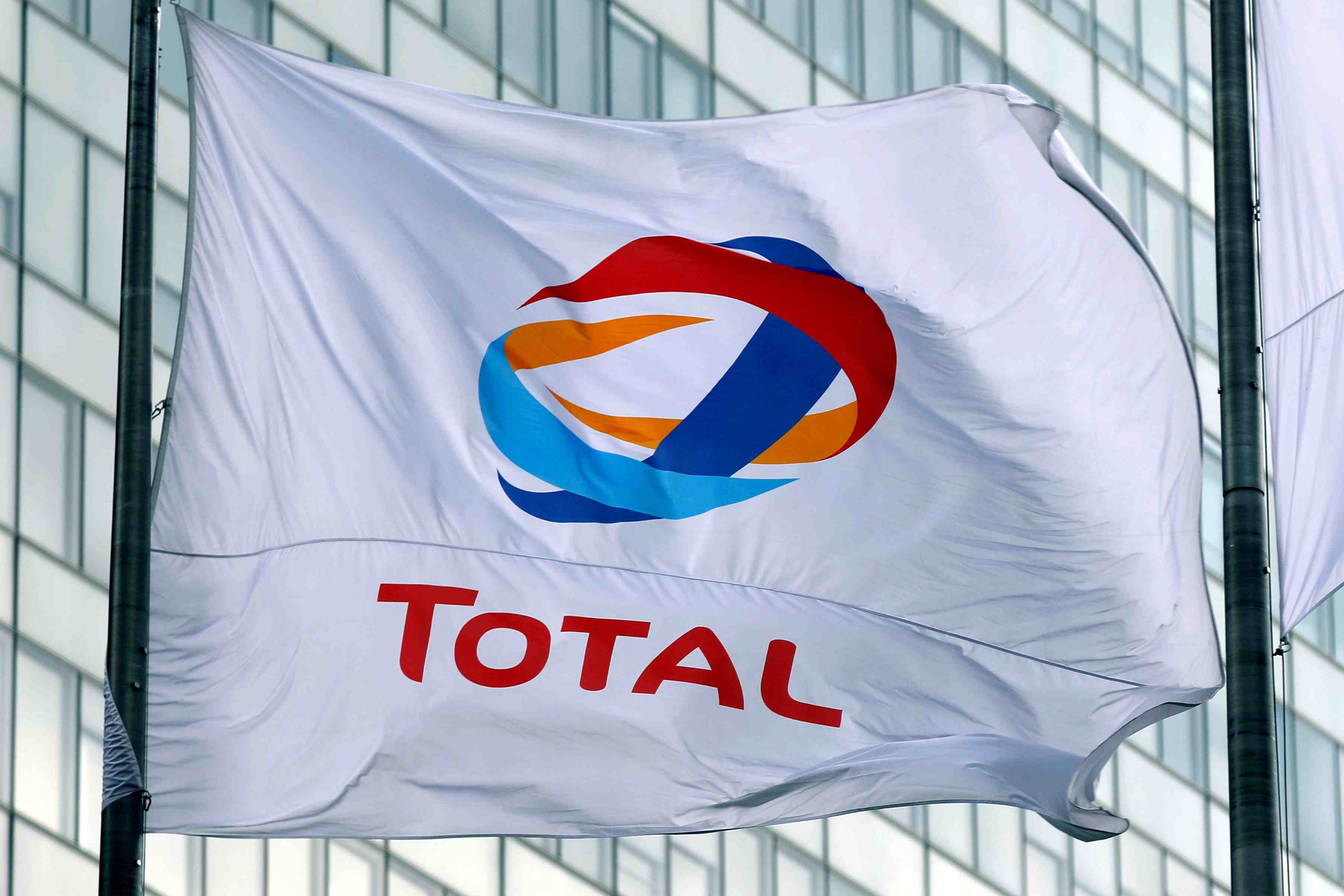 Total decrete la "force majeure" pour son kerosene provenant de leuna