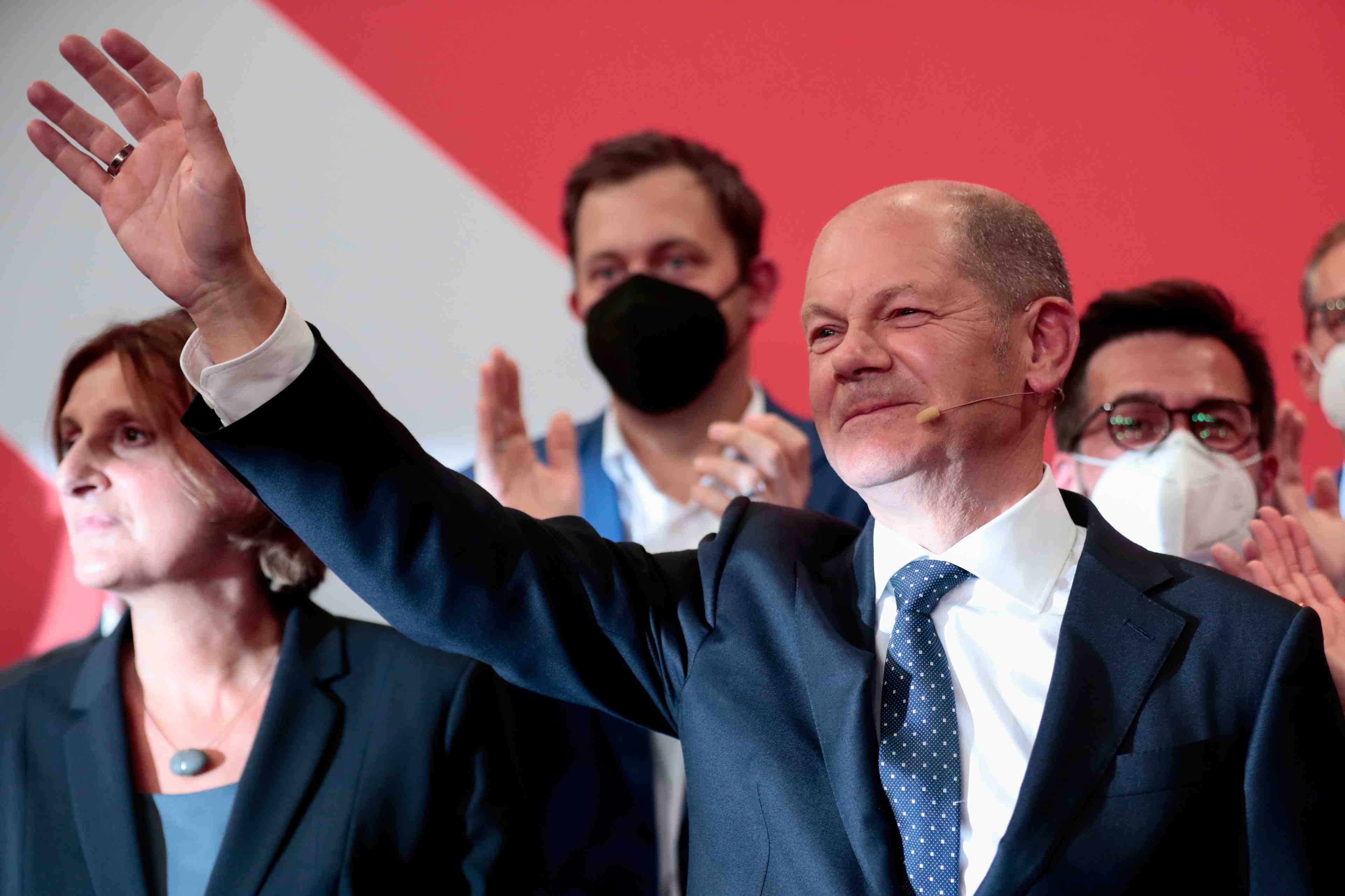 Allemagne: le spd veut discuter d'une coalition avec les verts et le fdp cette semaine
