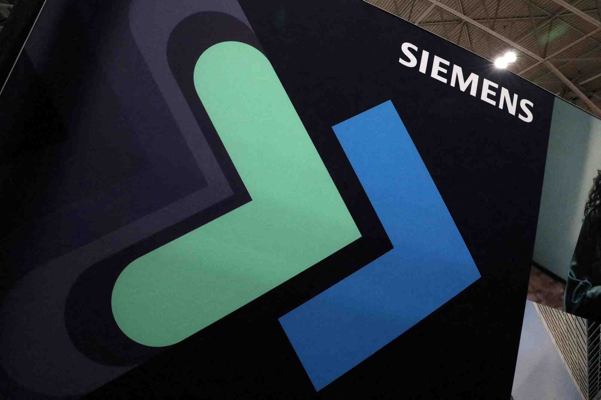 Le logo du conglomerat multinational allemand siemens ag