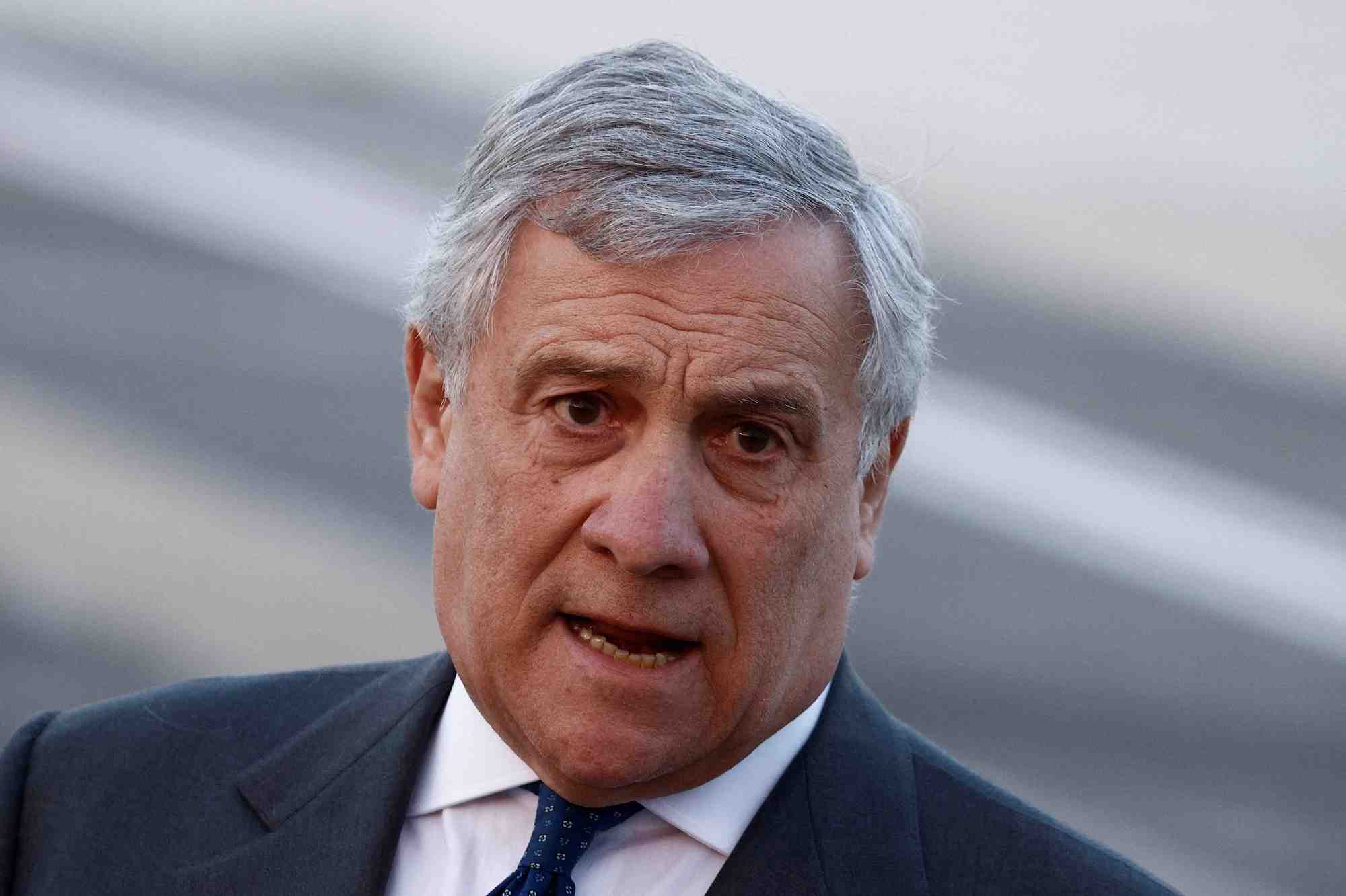 « Quand les manifestations deviennent violentes, c'est une autre question, quand il existe des menaces pour la sécurité, c'est une autre question », a ajouté Antonio Tajani, également vice Premier ministre.