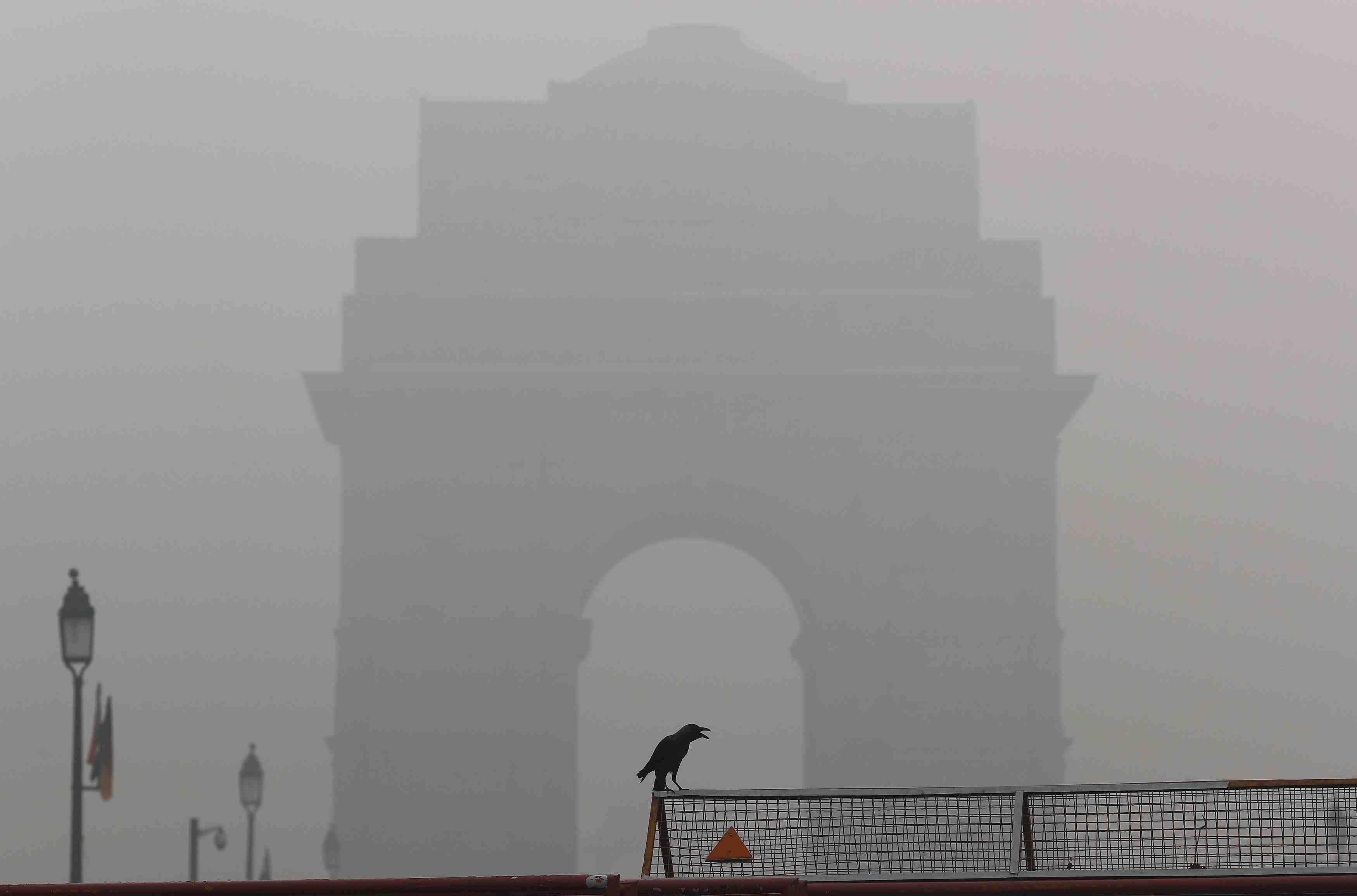 New delhi suffoque sous un nuage de pollution
