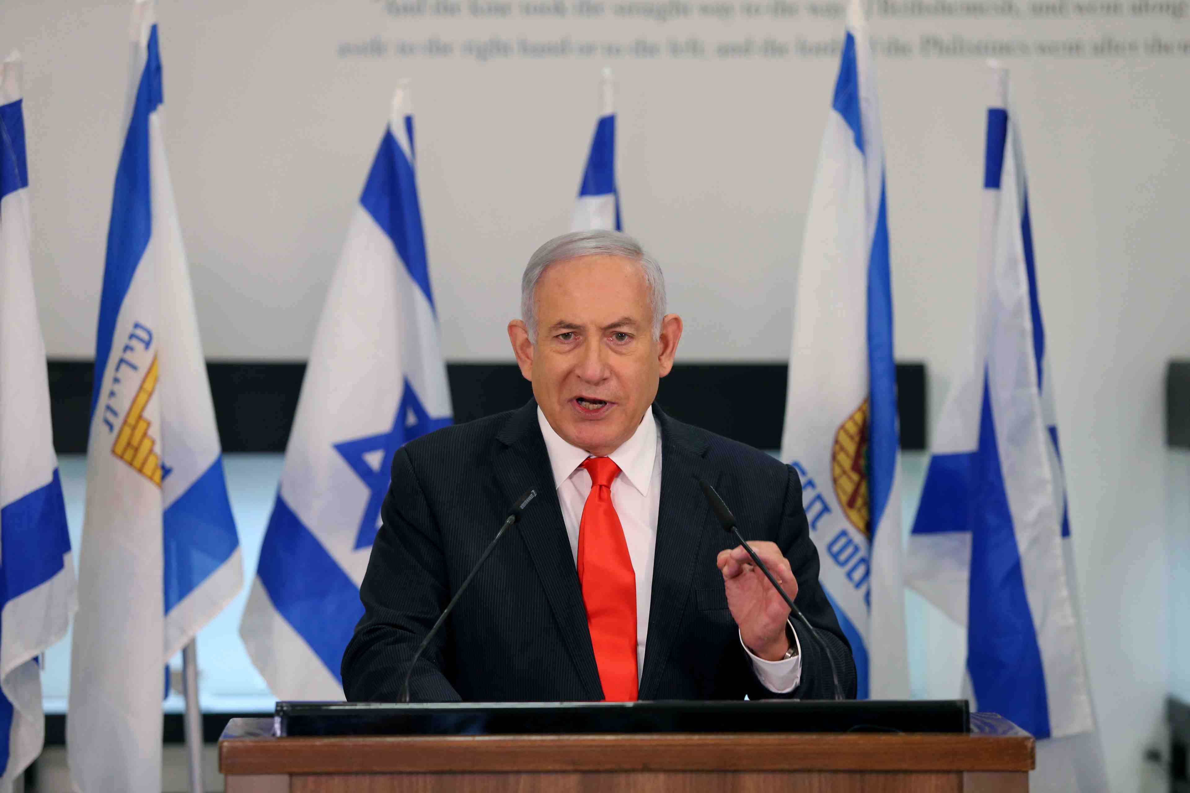 Netanyahu accuse le hezbollah de detenir un stock d'armes pres de l'aeroport de beyrouth