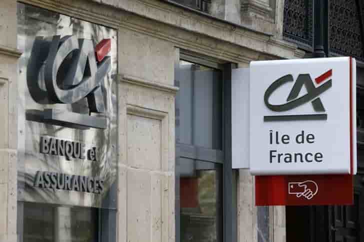 Credit agricole se reorganise autour de sept poles