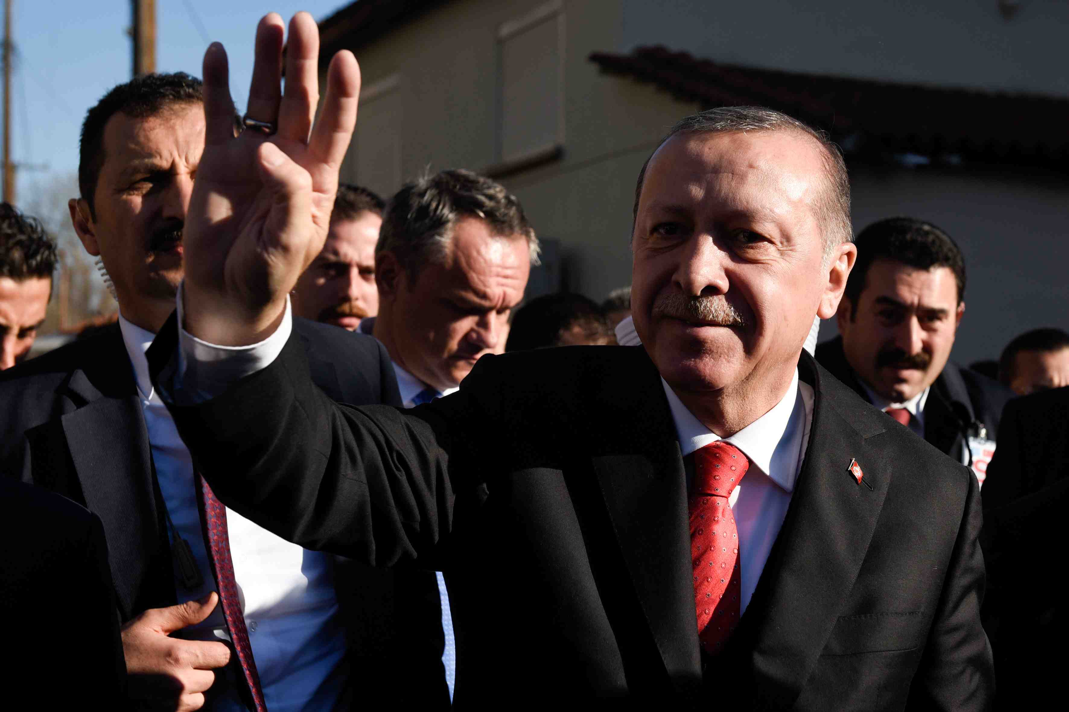Erdogan acheve sa visite en grece aupres de la minorite musulmane
