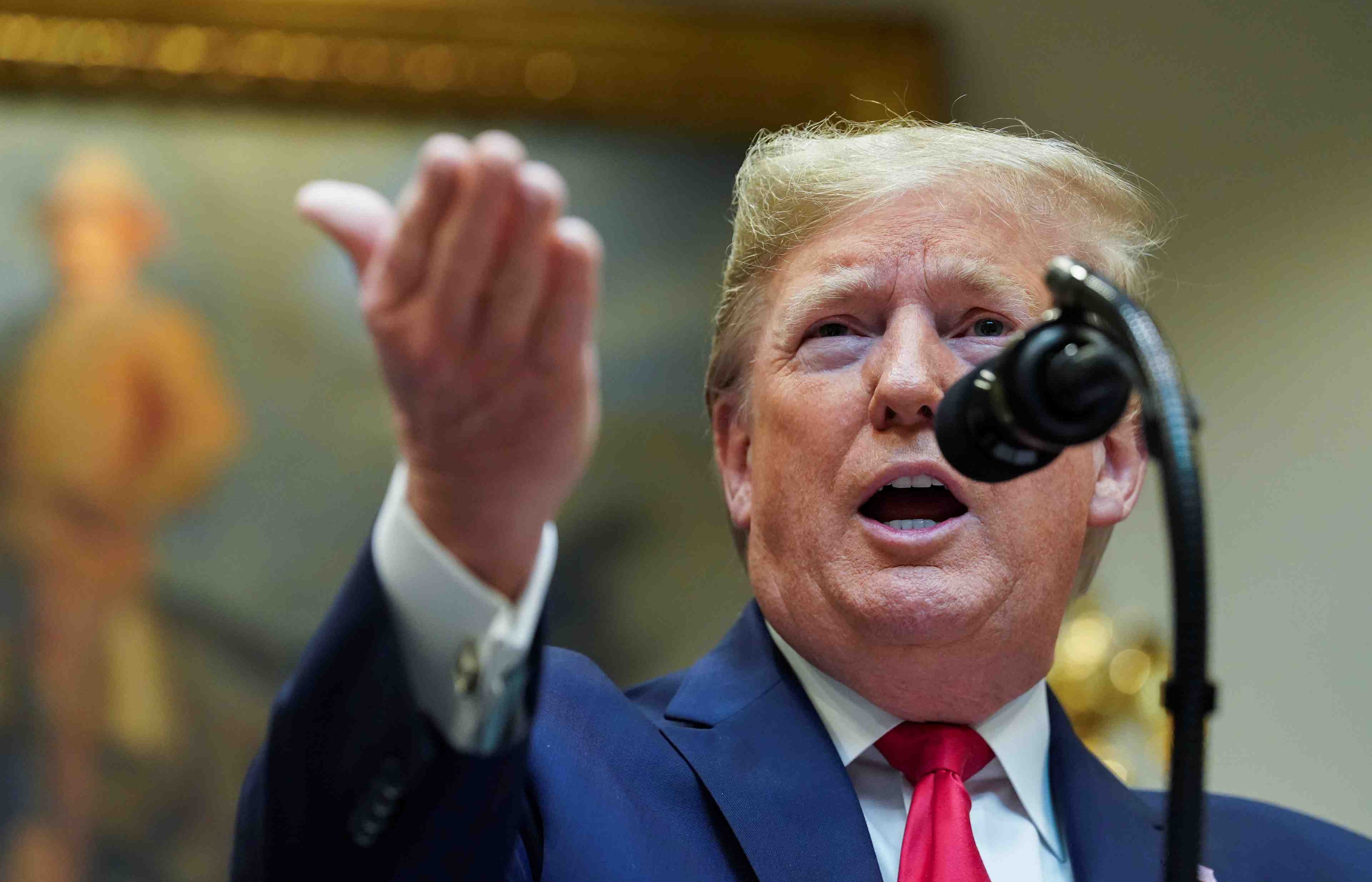 Usa: la chambre vote une mesure pour limiter les pouvoirs militaires de trump