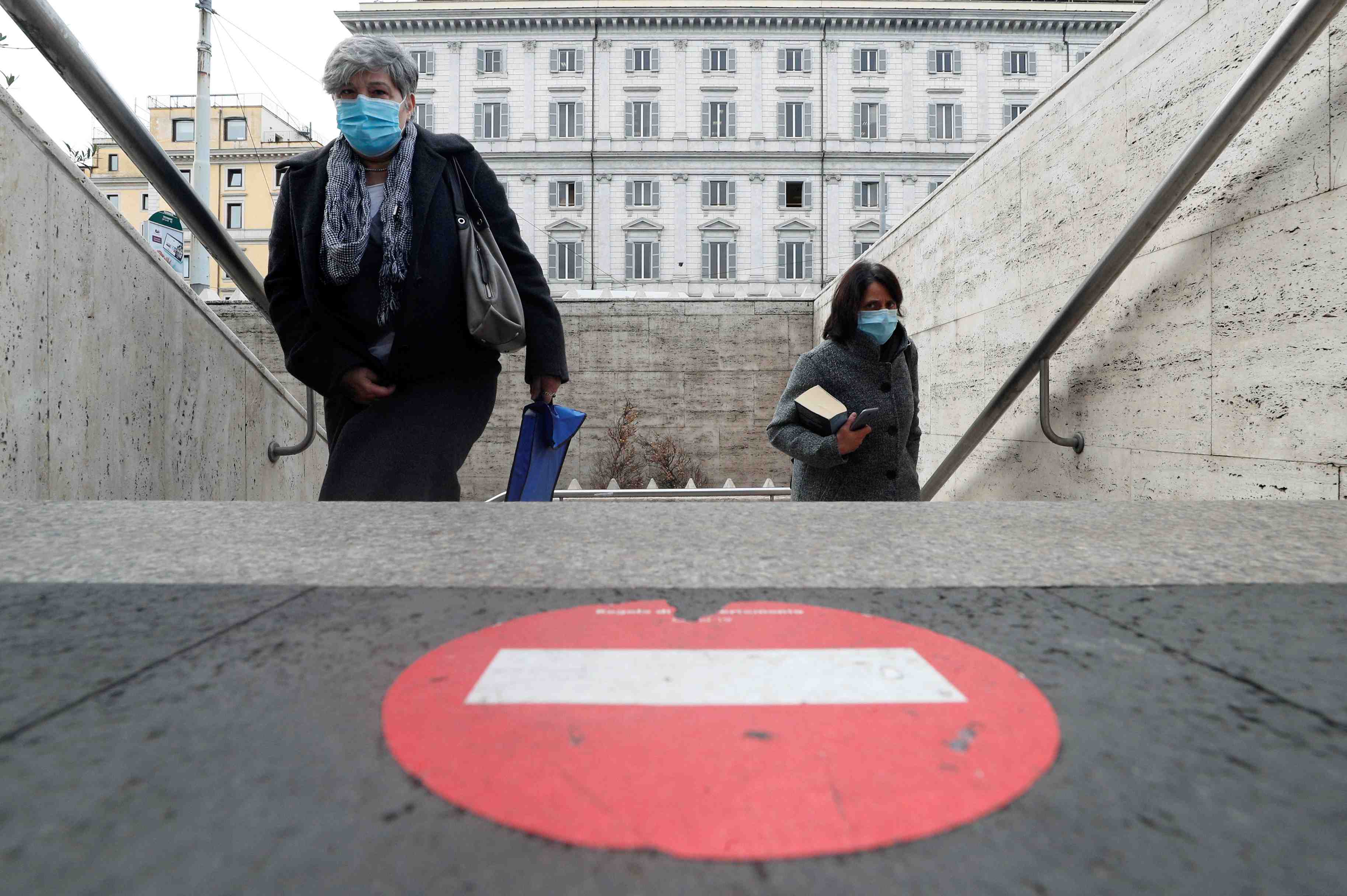 Coronavirus: le bilan italien franchit le seuil des 60.000 morts