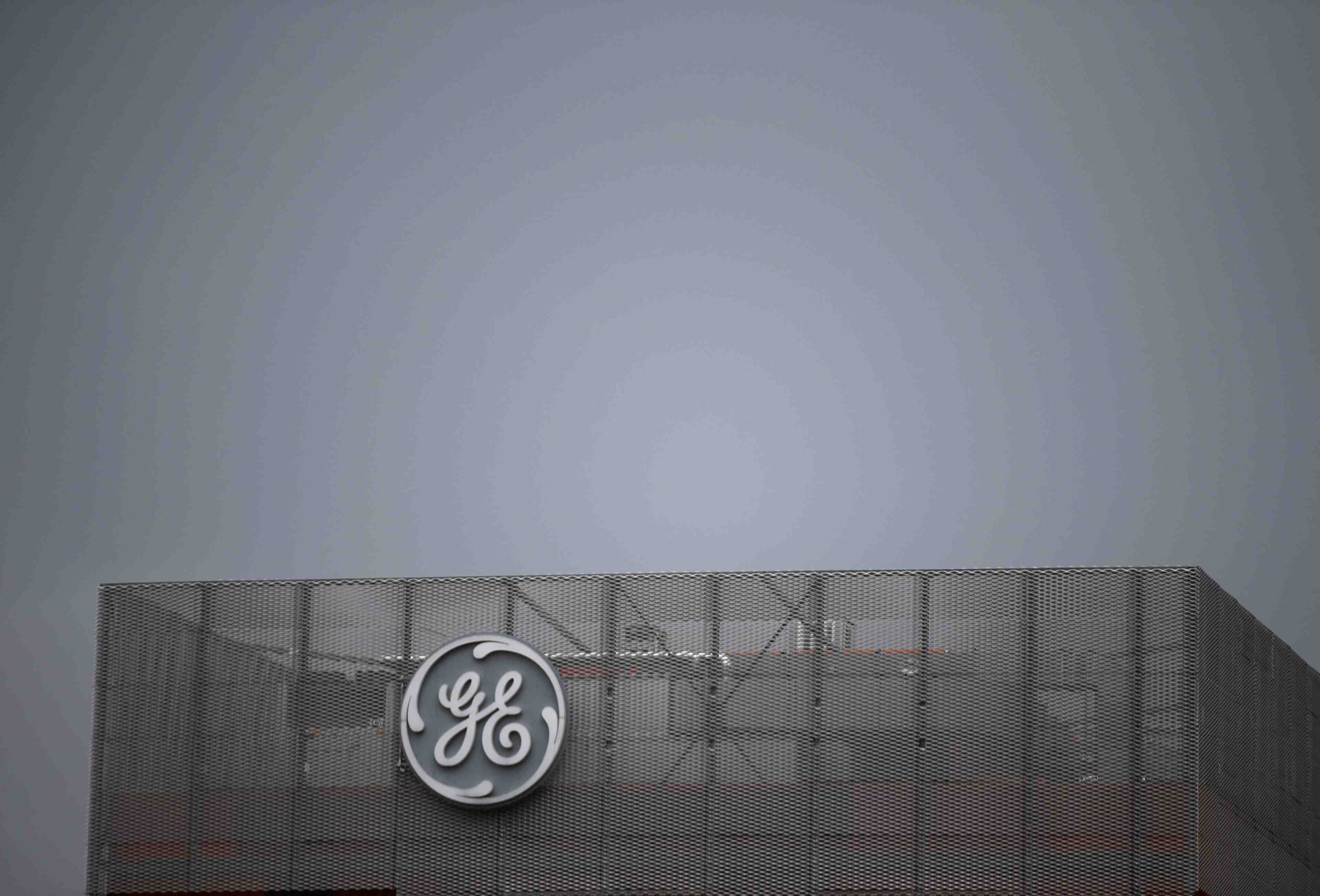 General electric: le benefice trimestriel plombe par l'aviation