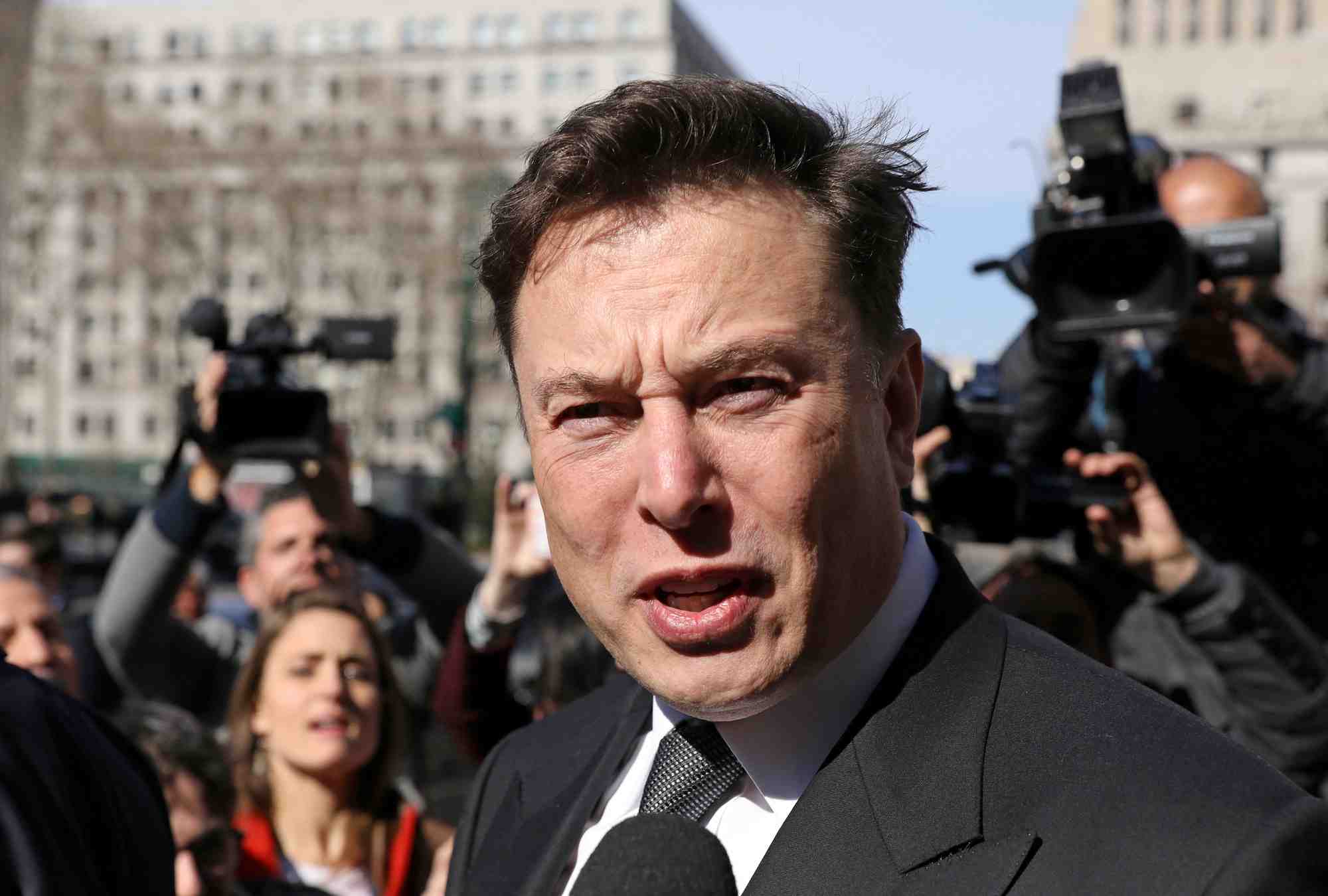 Musk cherche a bloquer la demande de proces accelere deposee par twitter
