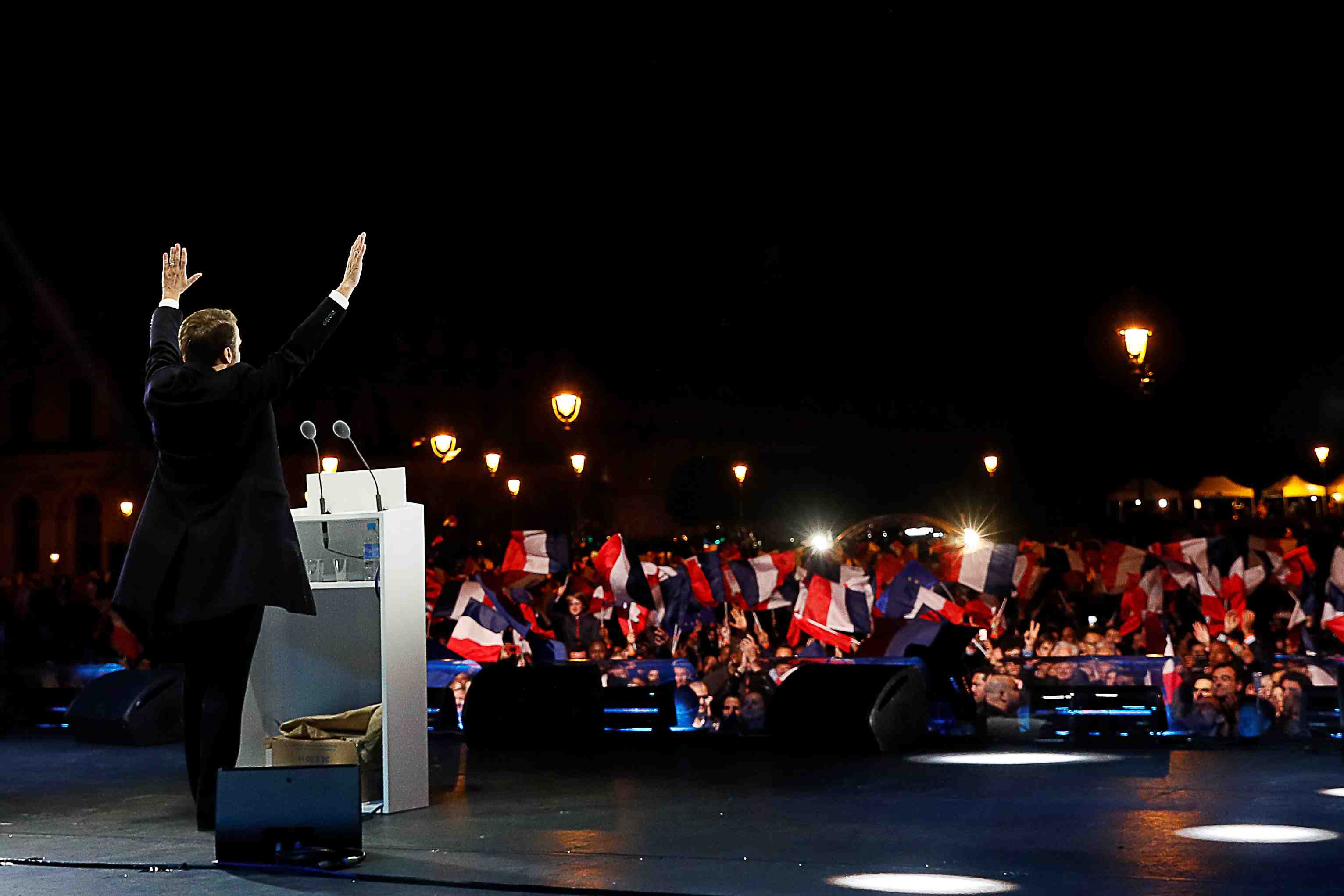 Louvre, jeunesse, et solennite lancent l'aire macron