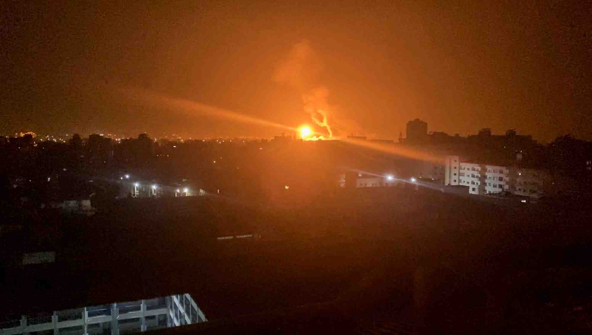 Israel/gaza: tirs de roquettes et frappes aeriennes au lendemain de la visite de biden