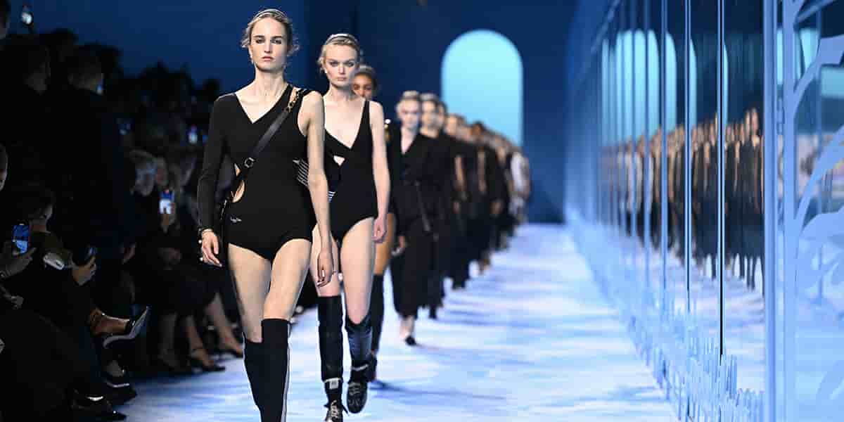 Sur les podiums, la tendance est au sporty chic.
