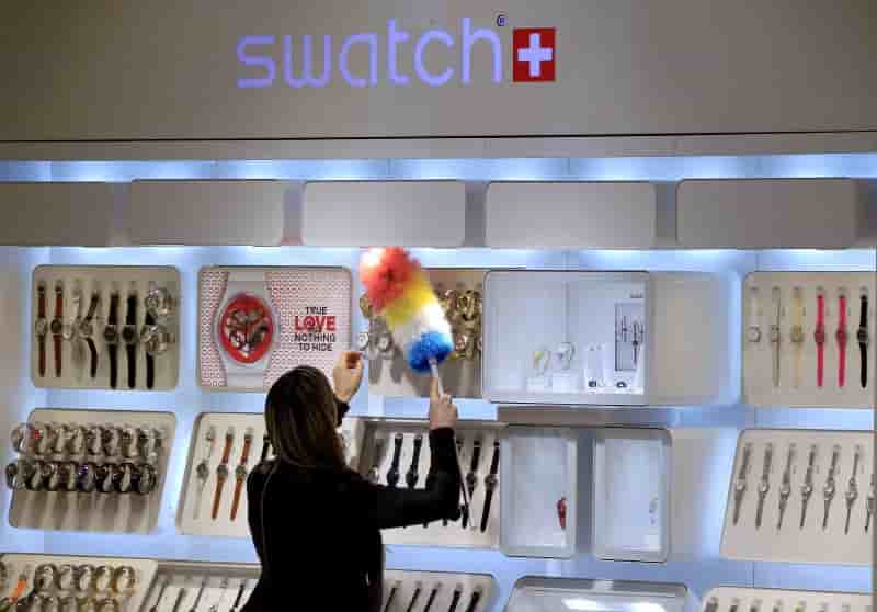Partenariat entre swatch et visa dans les montres connectees