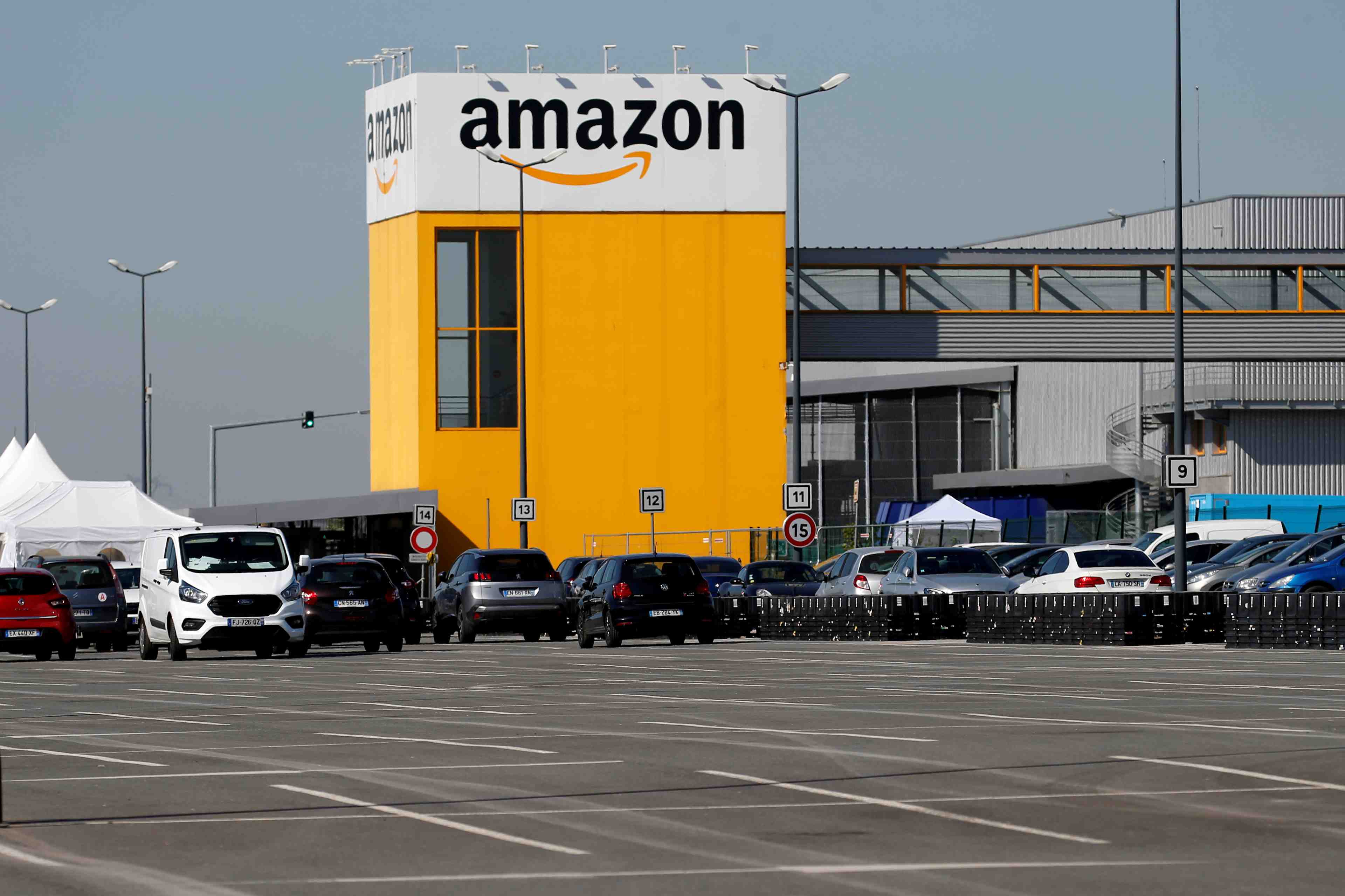 Amazon.com anticipe une perte au 2e trimestre due aux couts du coronavirus
