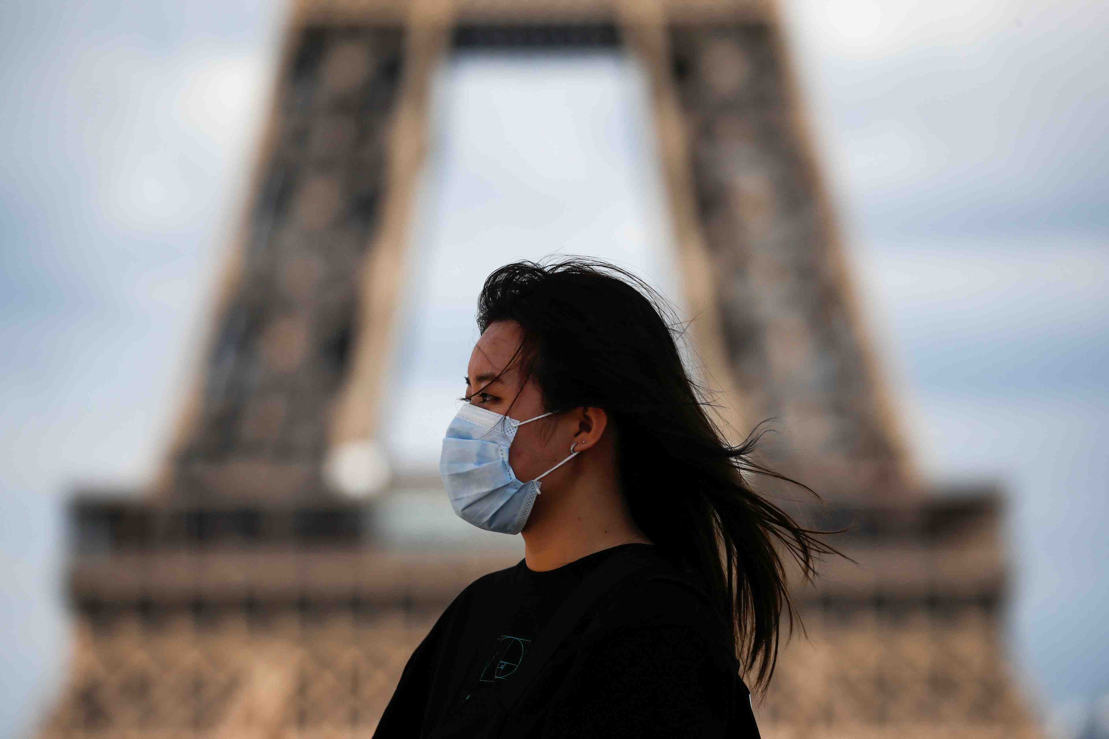 Coronavirus: seconde vague "hautement probable" cet automne ou cet hiver en france, annonce le conseil scientifique