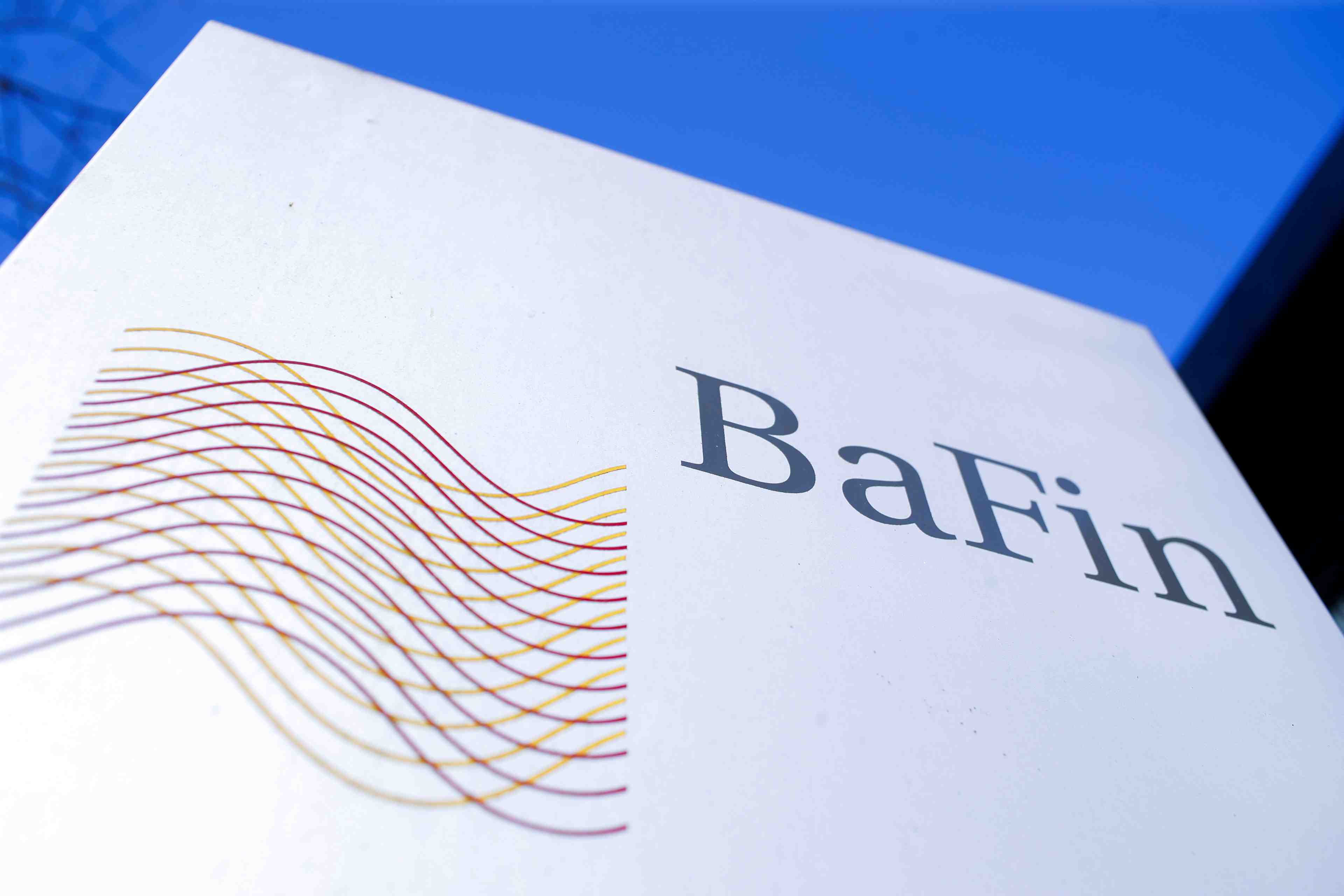 Berlin recrute le patron de la finma suisse pour diriger la bafin
