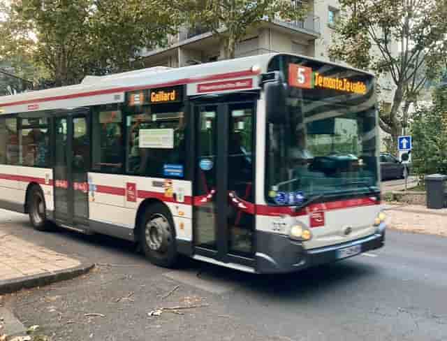 L'accès aux bus de l'agglomération clermontoise restera gratuit le week-end jusqu'en 2027.