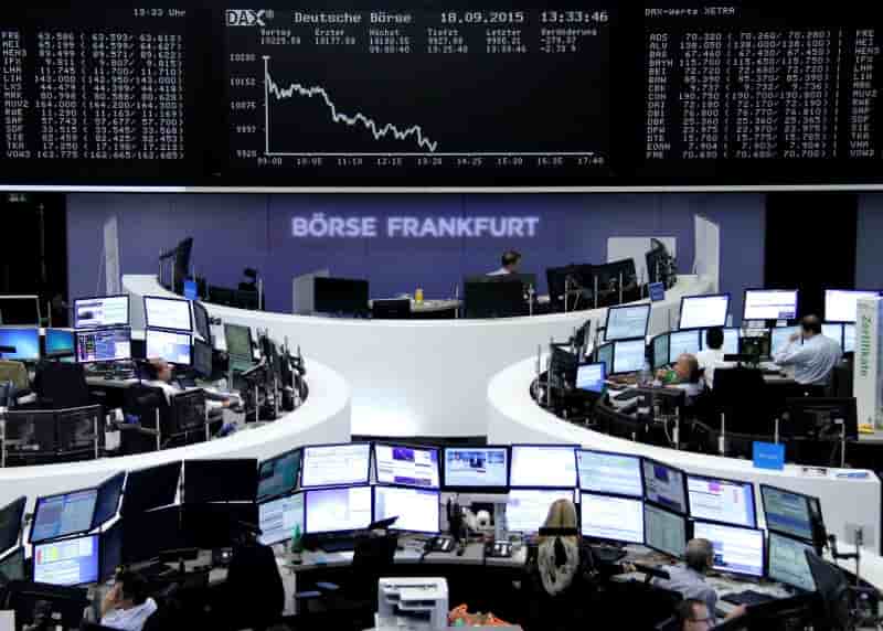Plongeon des bourses europeennes vers la mi-seance