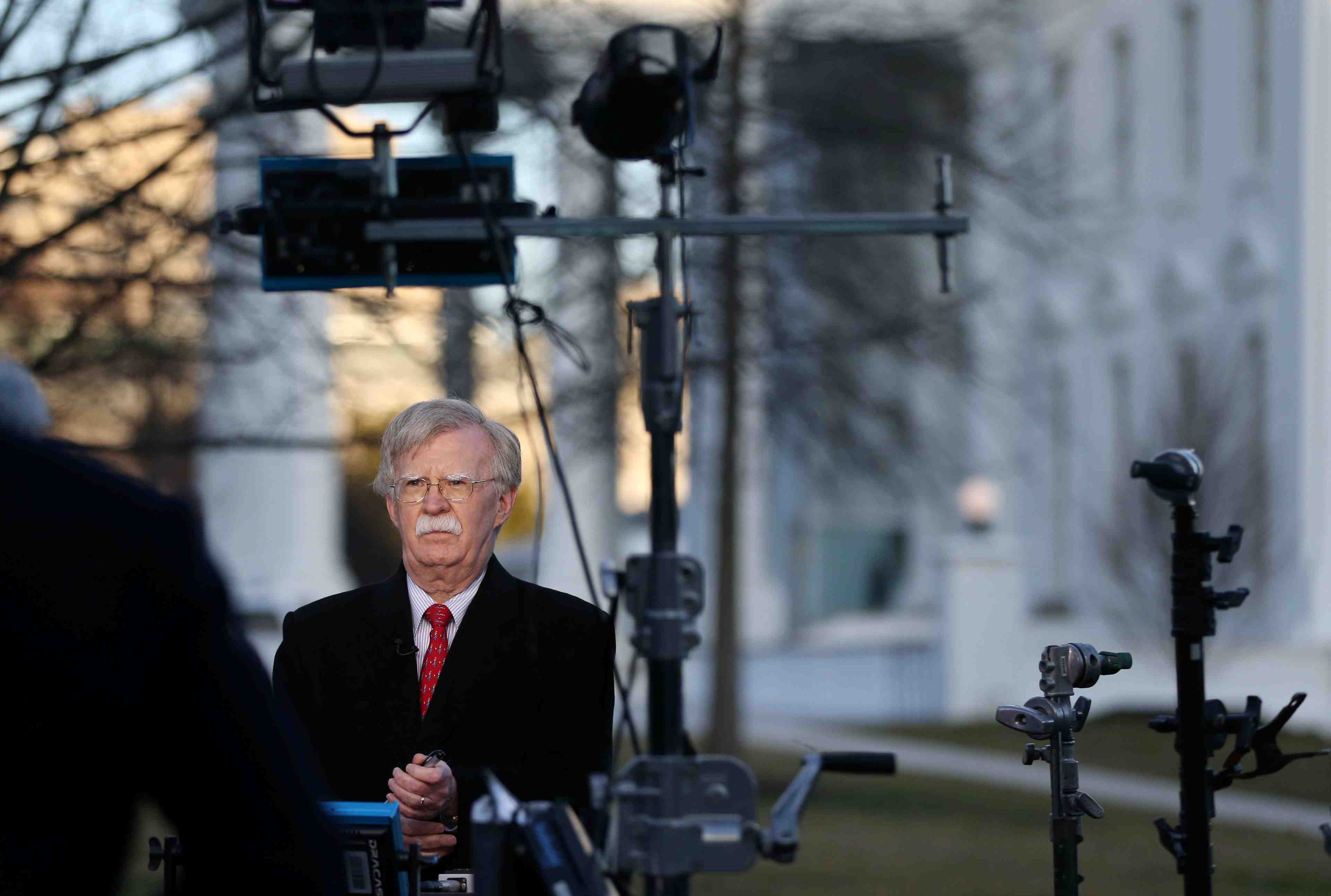 Bolton met en garde la coree du nord sur la denuclearisation