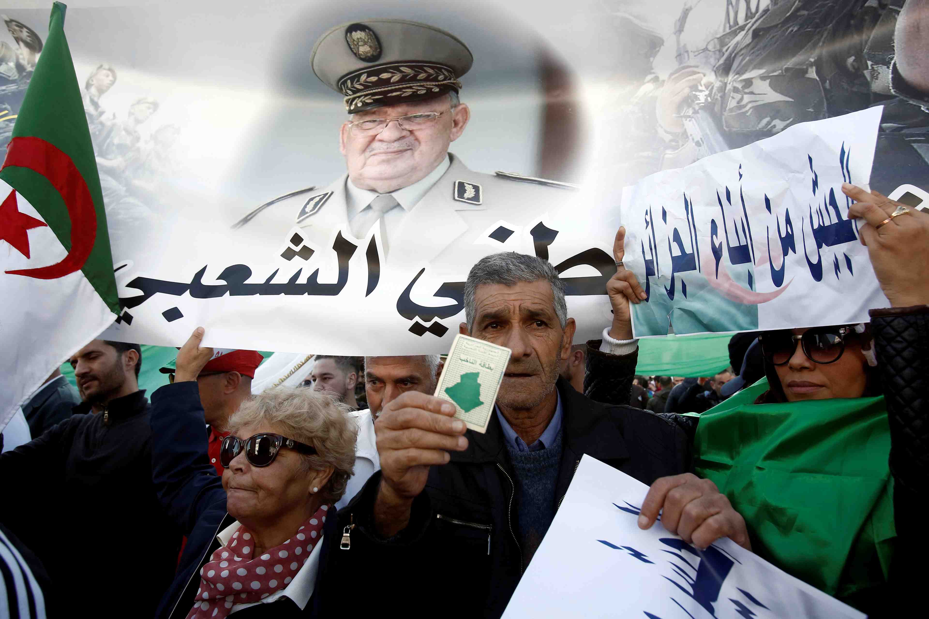 Le general gaed salah, chef de l'armee algerienne, est mort, selon ennahar