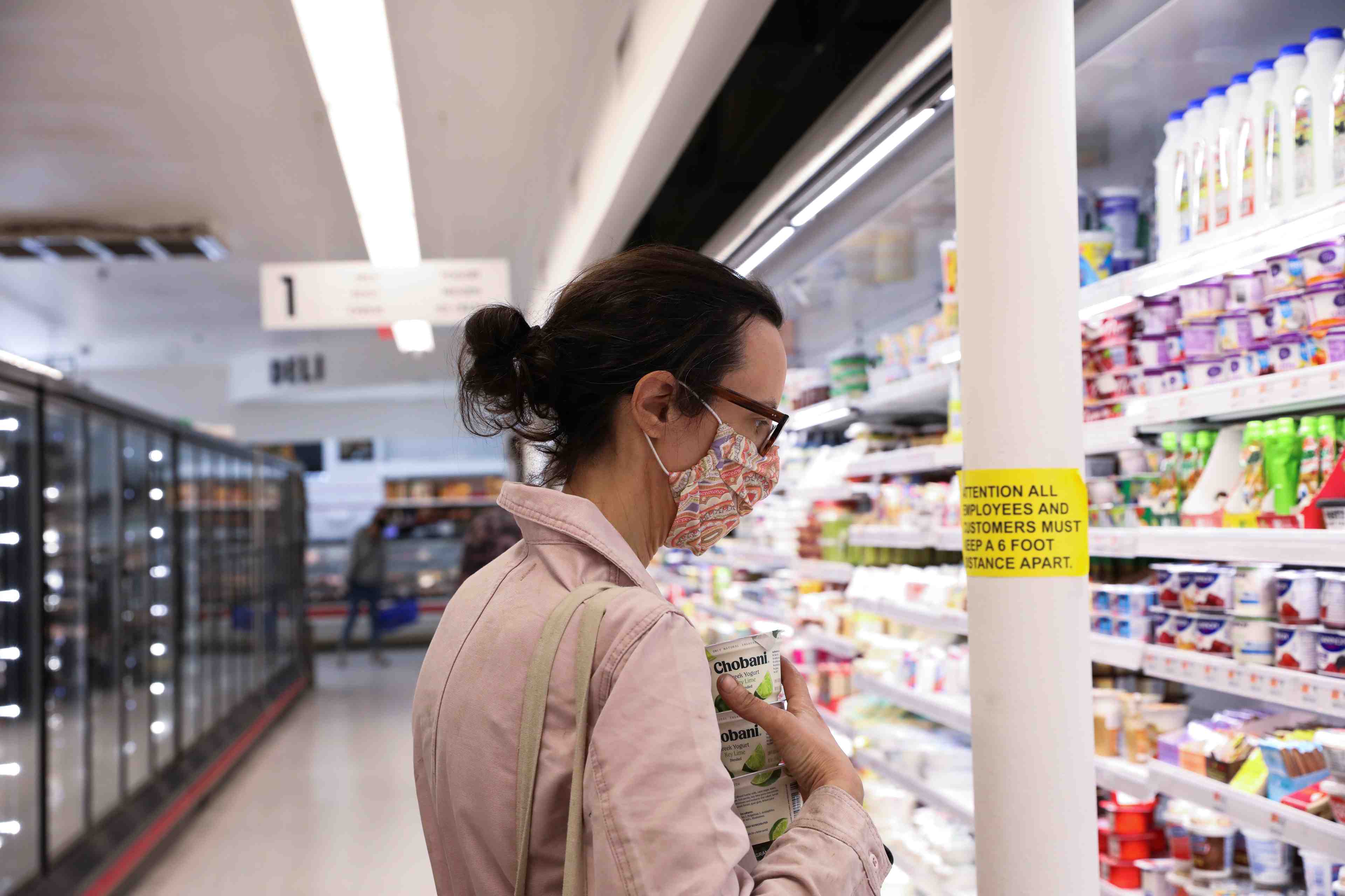 Usa: baisse plus forte que prevu des depenses de consommation en fevrier