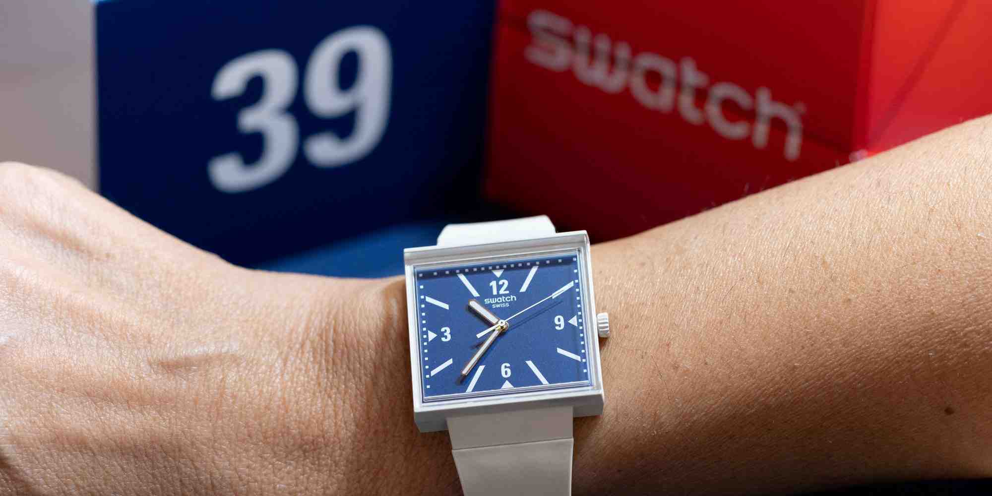Swatch a lancé en Suisse une montre en édition spéciale qui tourne en dérision les droits de douane américain.
