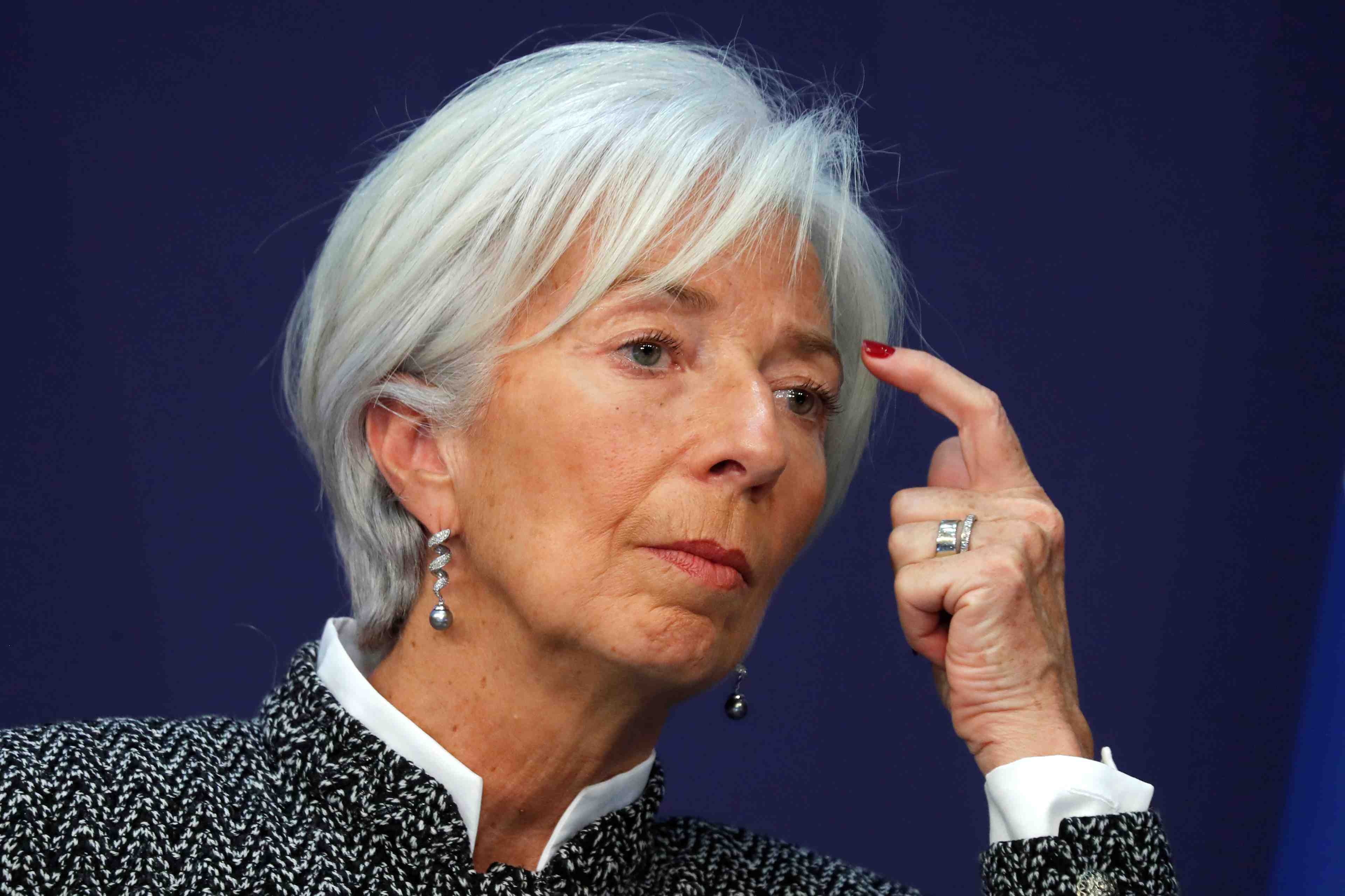 La reforme fiscale de trump est a double tranchant, dit christine lagarde (fmi)