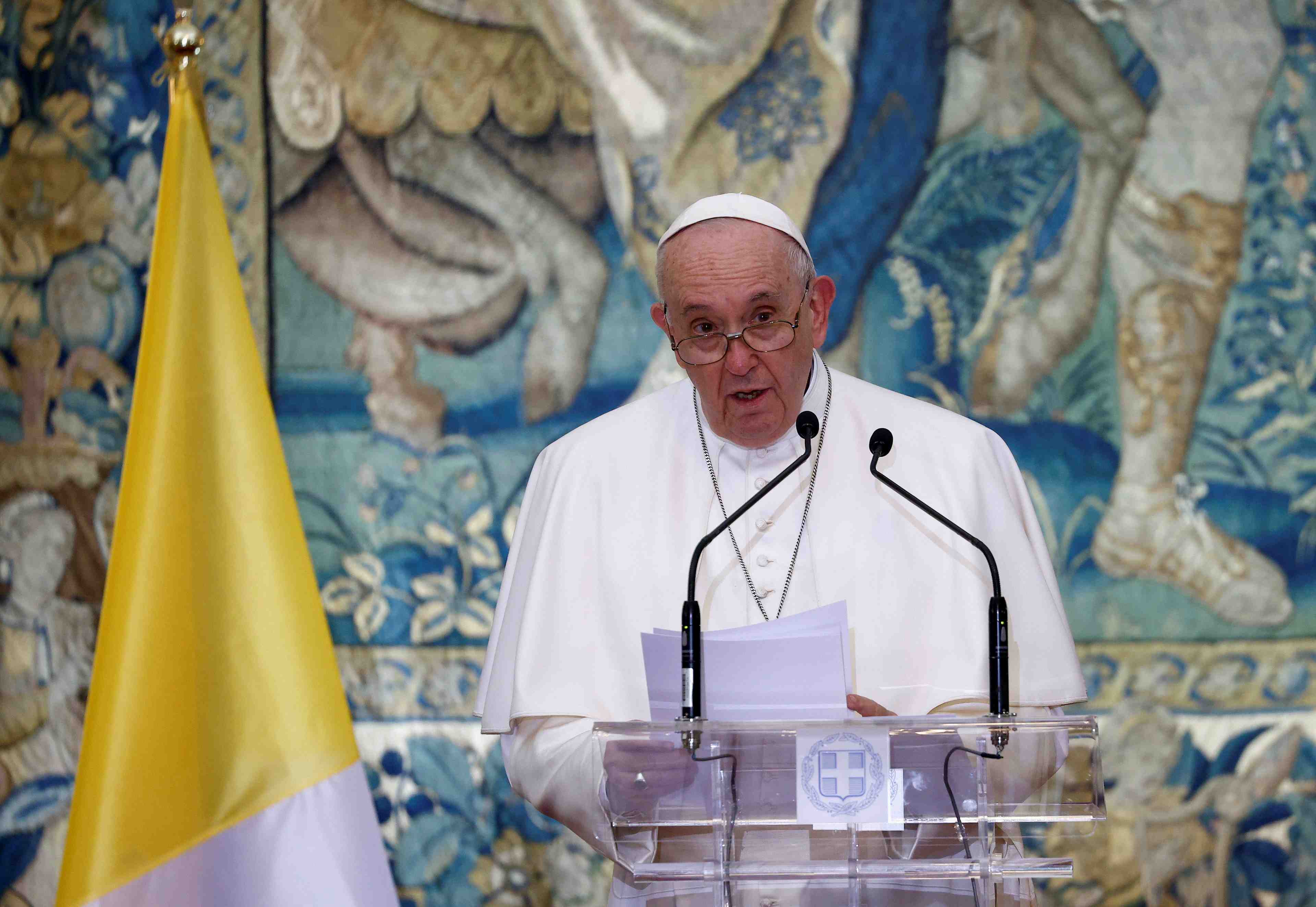 Le pape francois en grece, ou il visitera un camp de migrants a lesbos