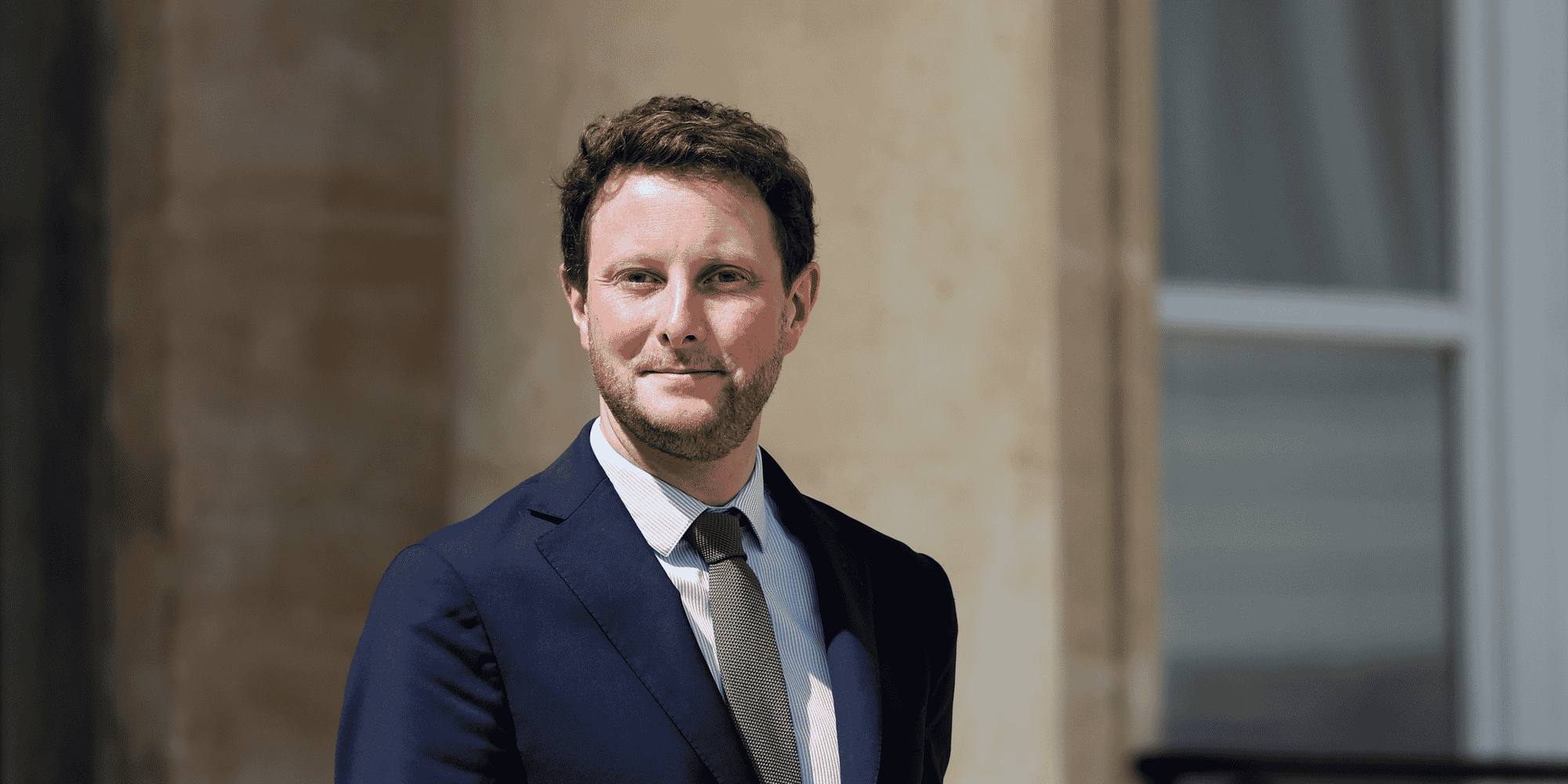 Le ministre delegue aux transports, clement beaune, quitte le palais de l'elysee apres la reunion hebdomadaire du cabinet, a paris