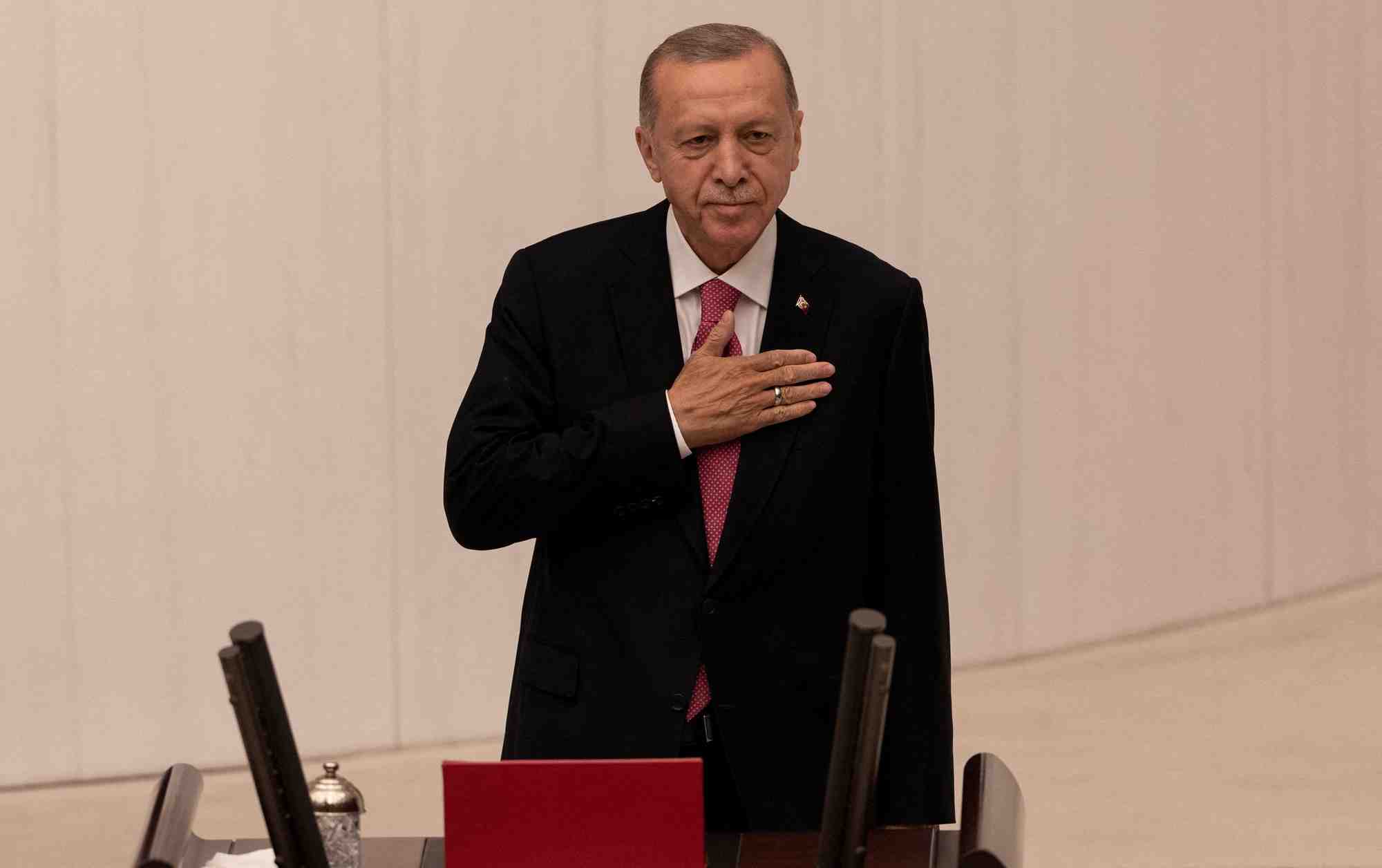 Tayyip erdogan arrive pour preter serment apres sa victoire electorale a ankara