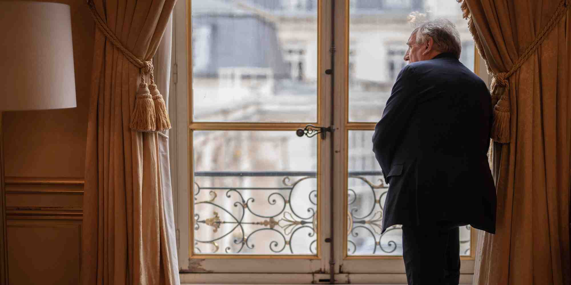 Le Premier ministre François Bayrou à Matignon, samedi 14 décembre 2024.