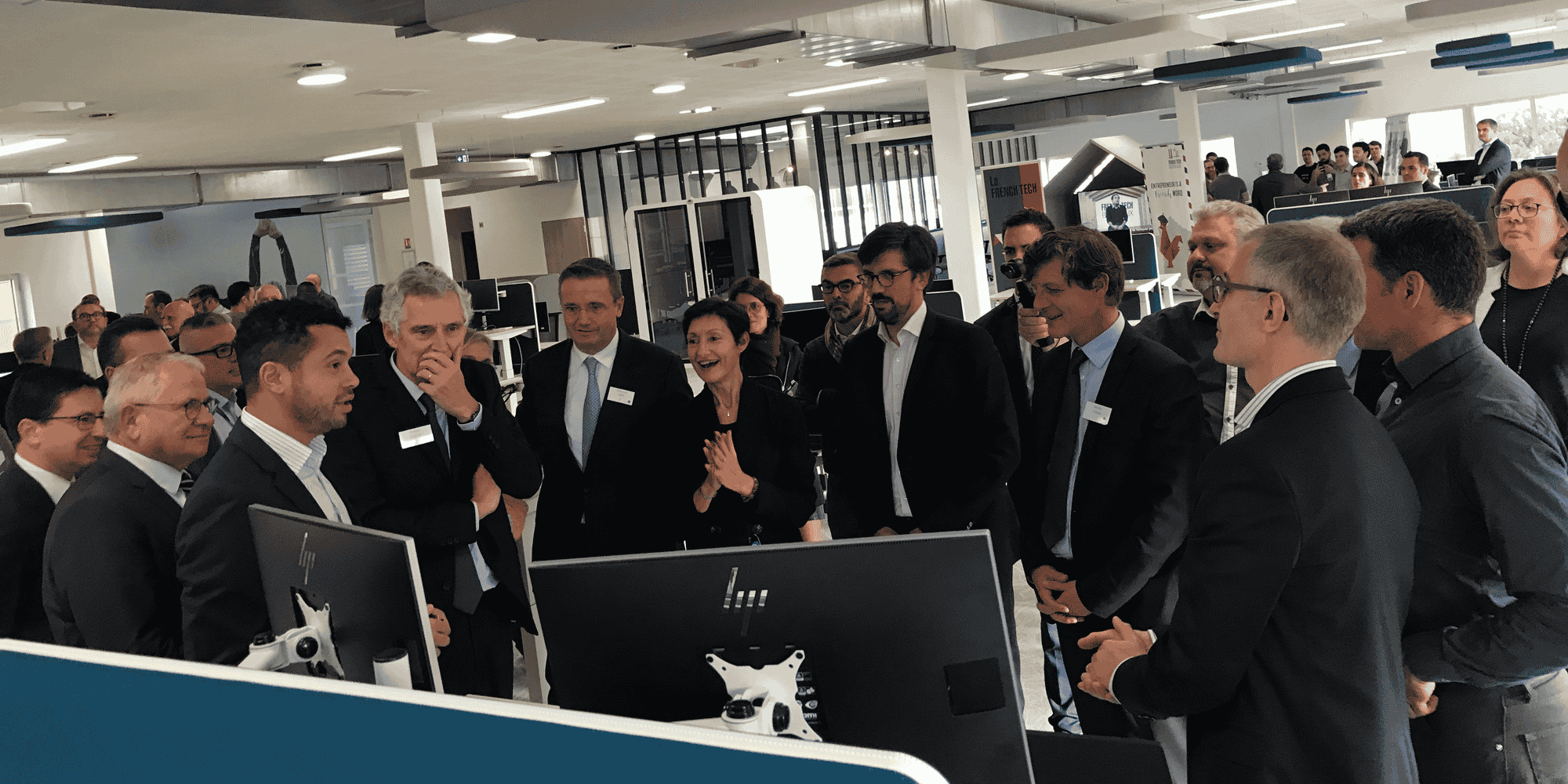 Fari, jeune pousse accompagnée par le Village by CA à Bordeaux, présente les travaux engagés avec Sanofi lors de l'inauguration du campus de Bègles à la Cité numérique