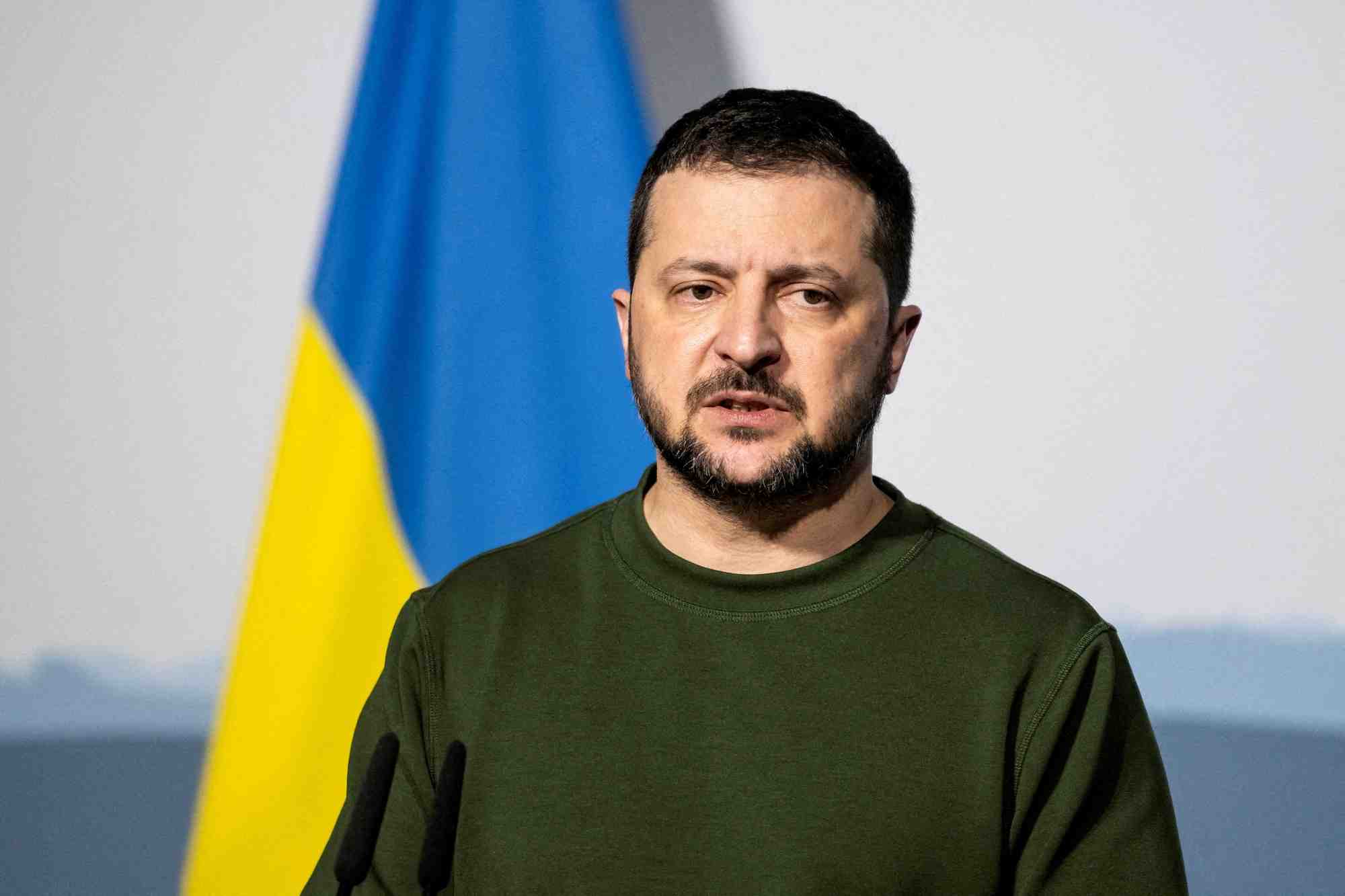 « Est-ce que l'Ukraine va survivre sans le soutien du Congrès ? Bien sûr. Mais pas nous tous », a déclaré le président ukrainien.