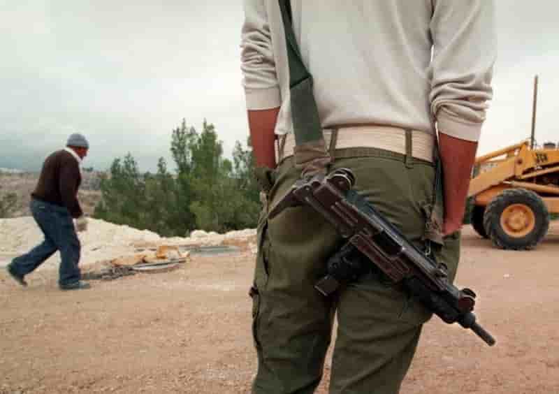 Israël va privatiser le fabricant des Uzi