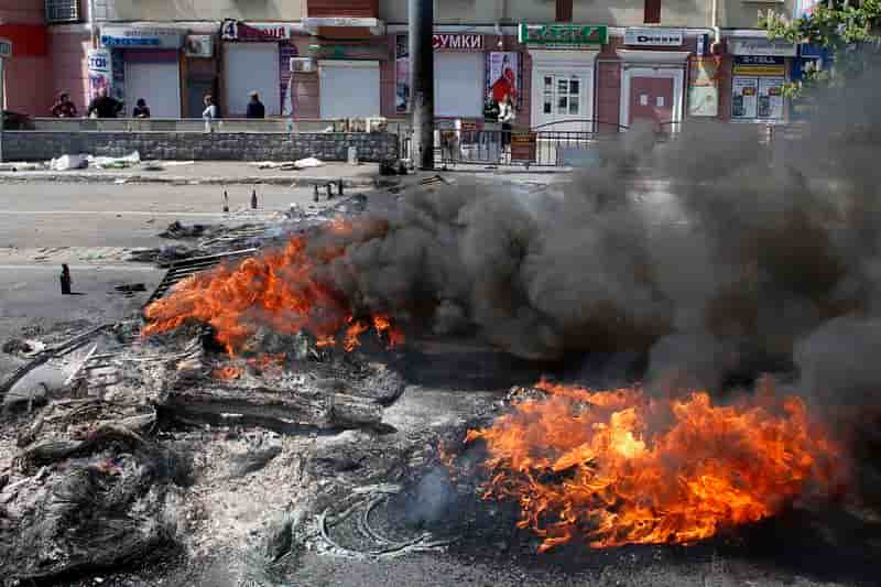 Veille de référendum sous haute tension à Marioupol