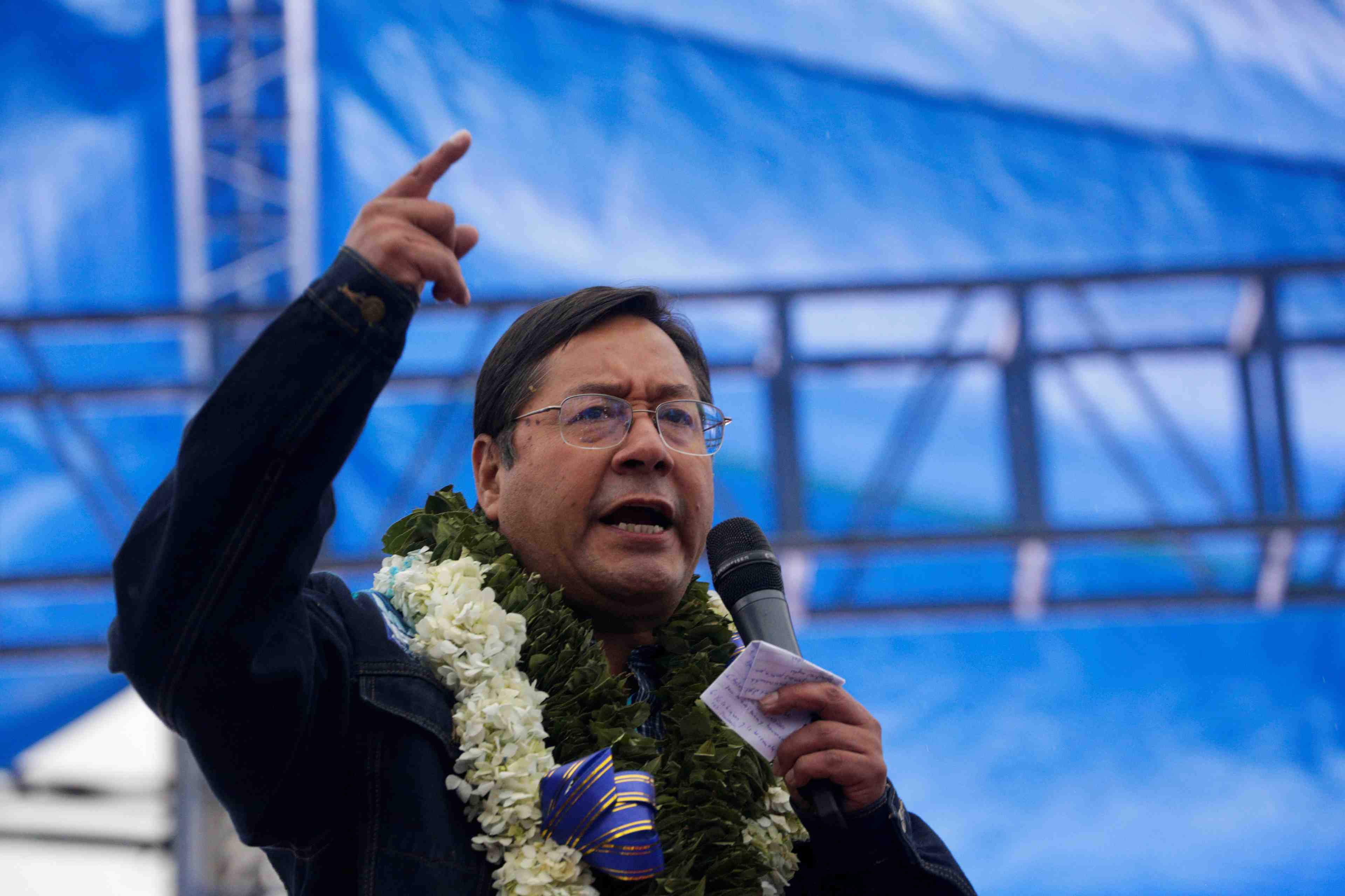 Bolivie: le socialiste luis arce donne en tete de la presidentielle