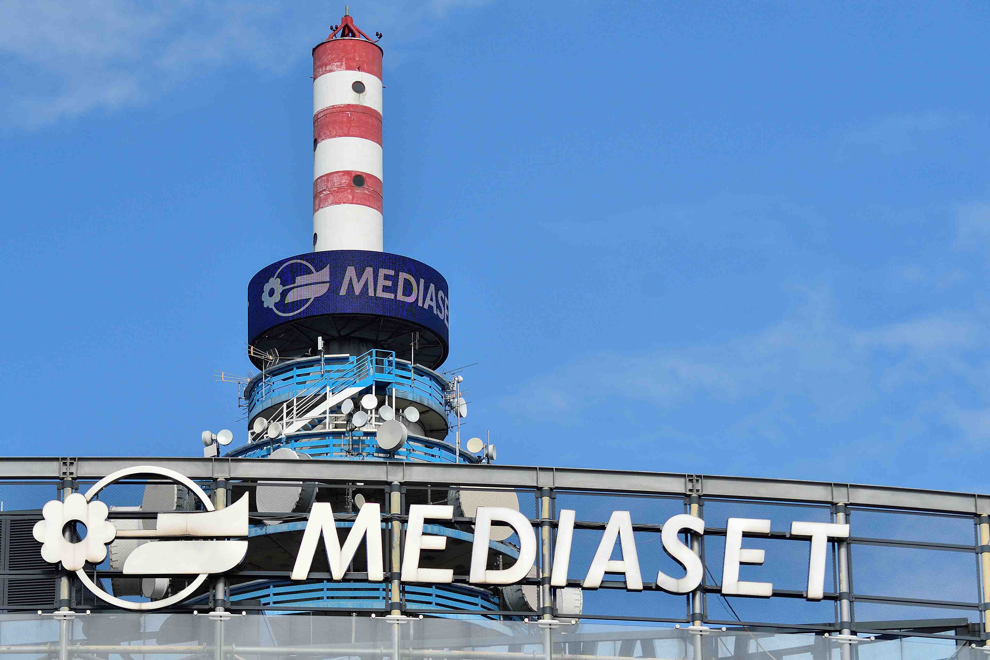 Feu vert enfin en vue pour le transfert de mediaset aux pays-bas