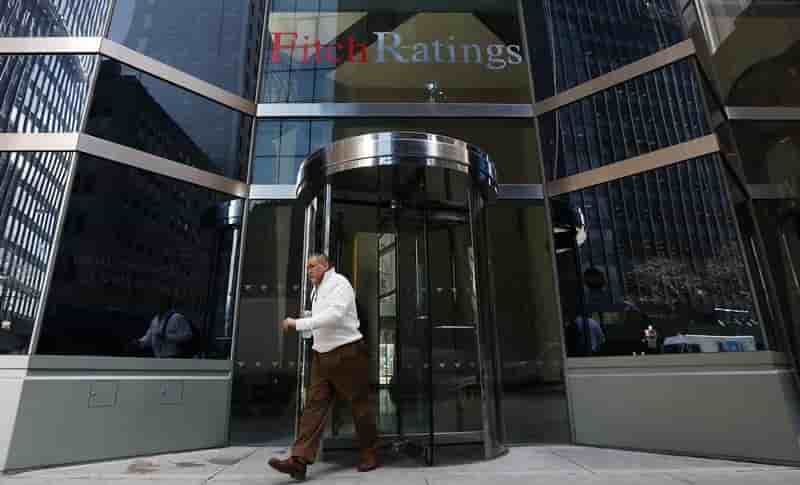 Fitch place la note AA+ de la France sous surveillance négative