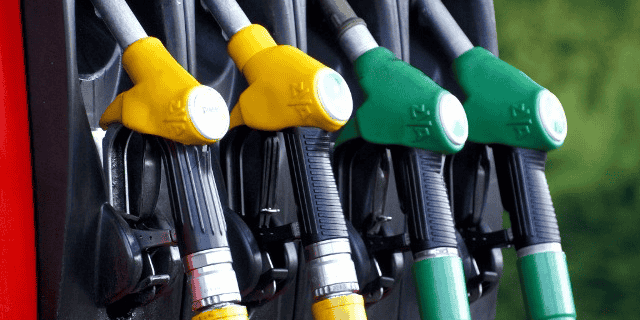 pompe essence station services