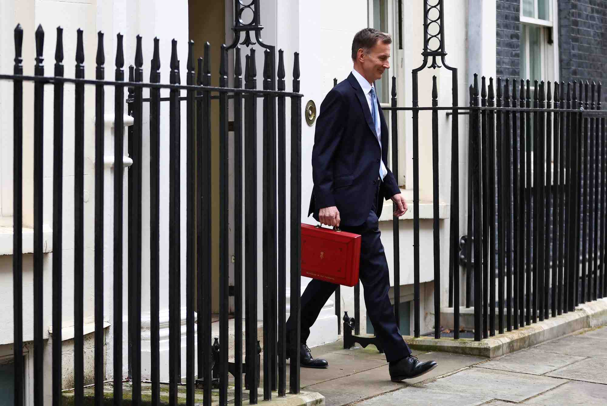 Le ministre britannique des finances, jeremy hunt, a downing street
