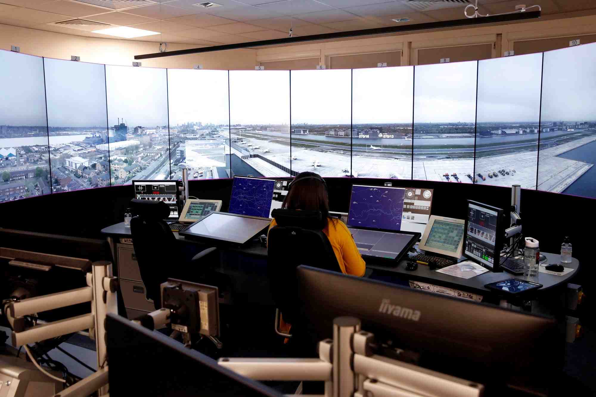Photo du centre de controle du trafic aerien nats, a l'aeroport de londres city