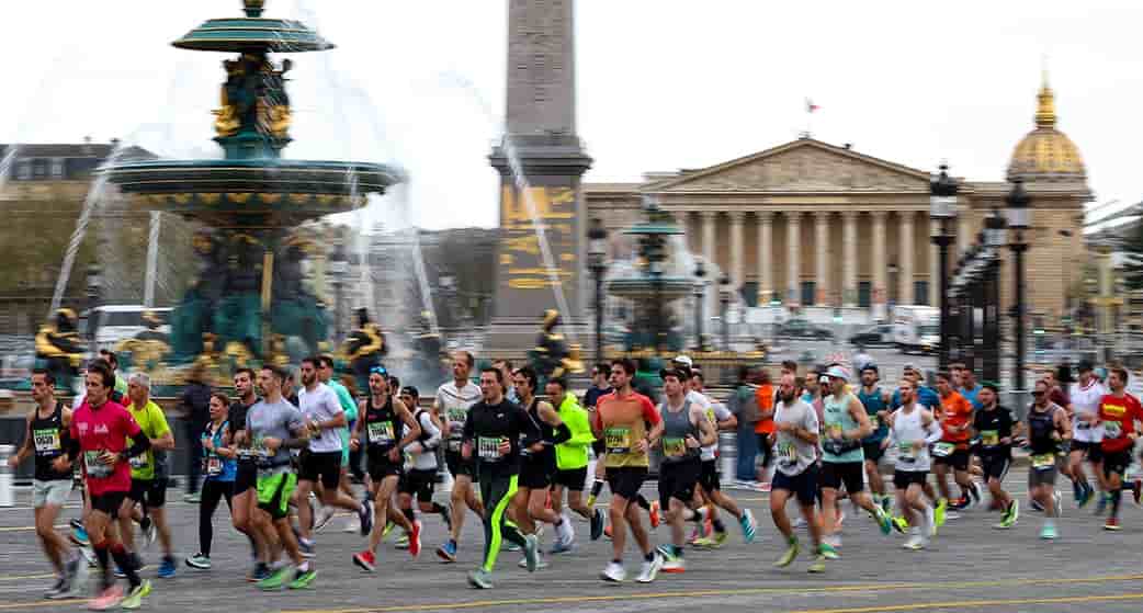 Près de 55 000 inscrits s'élanceront sur la ligne de départ, le dimanche 13 avril 2025, pour une nouvelle édition du marathon de Paris.