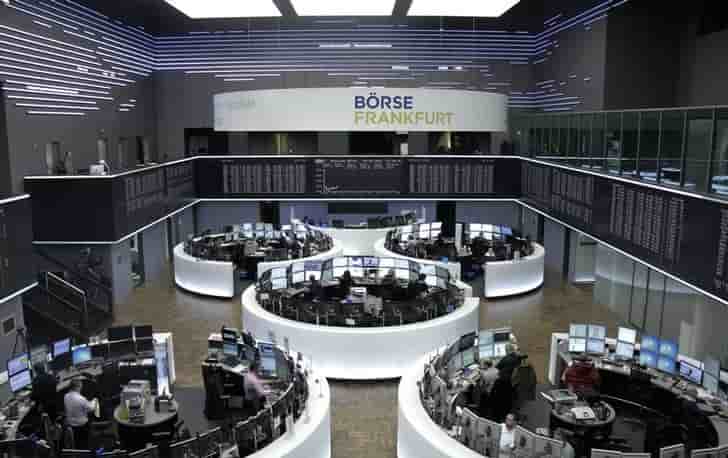 Les bourses europeennes en baisse a mi-seance
